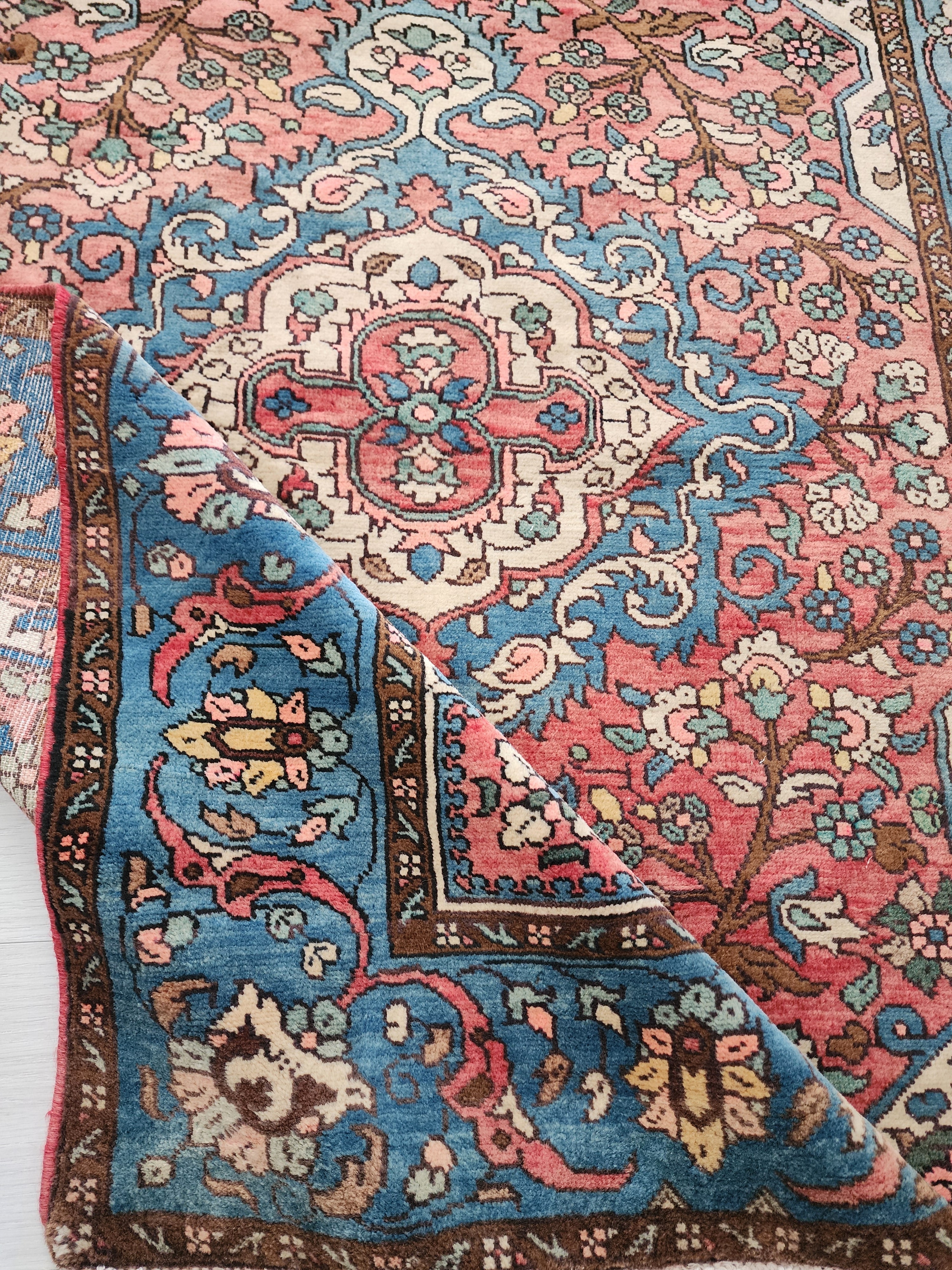 antique Anatolian Wool Area Rug — colour close-up