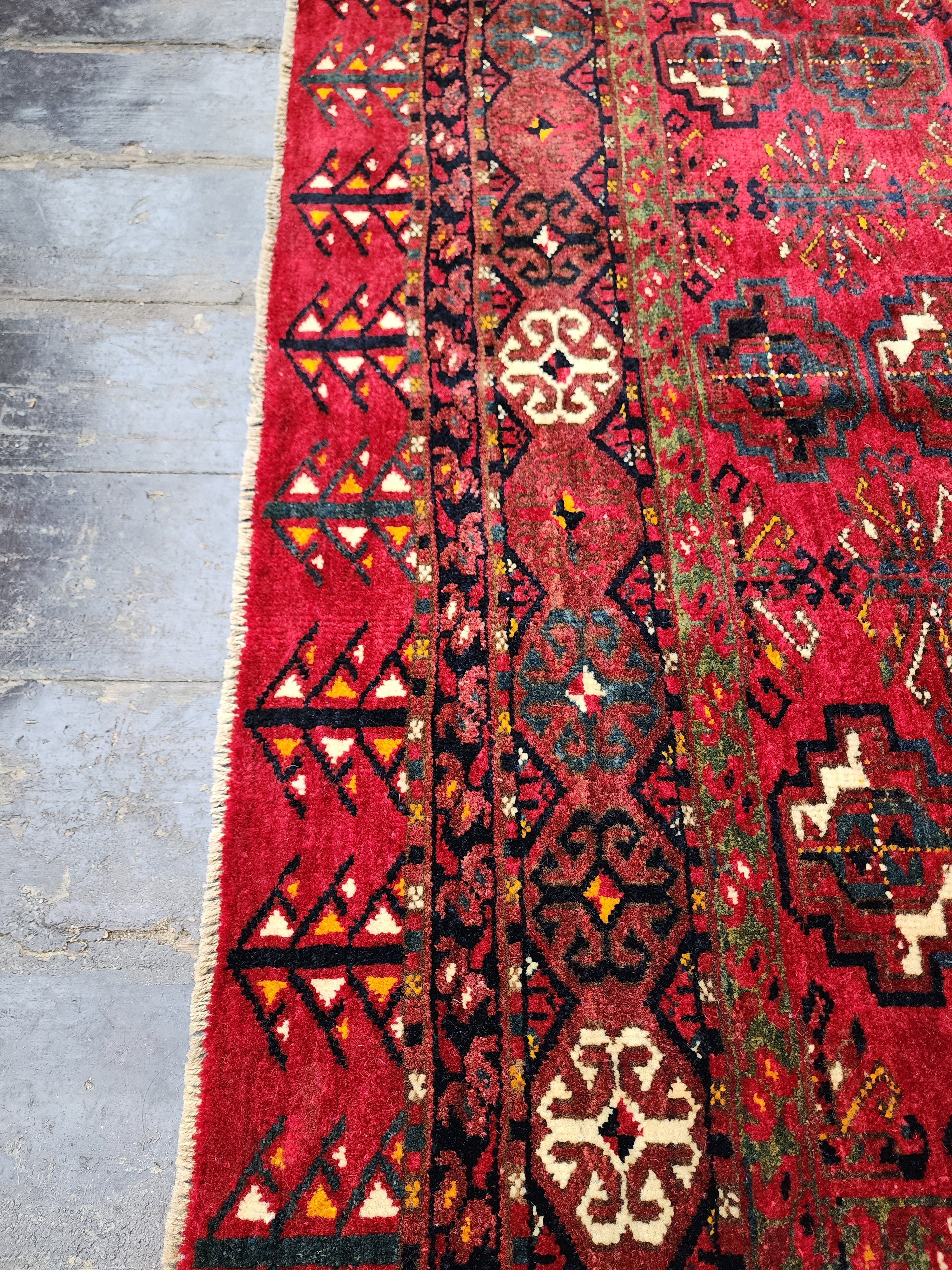 antique Turkish Wool Small Rug — edge weave