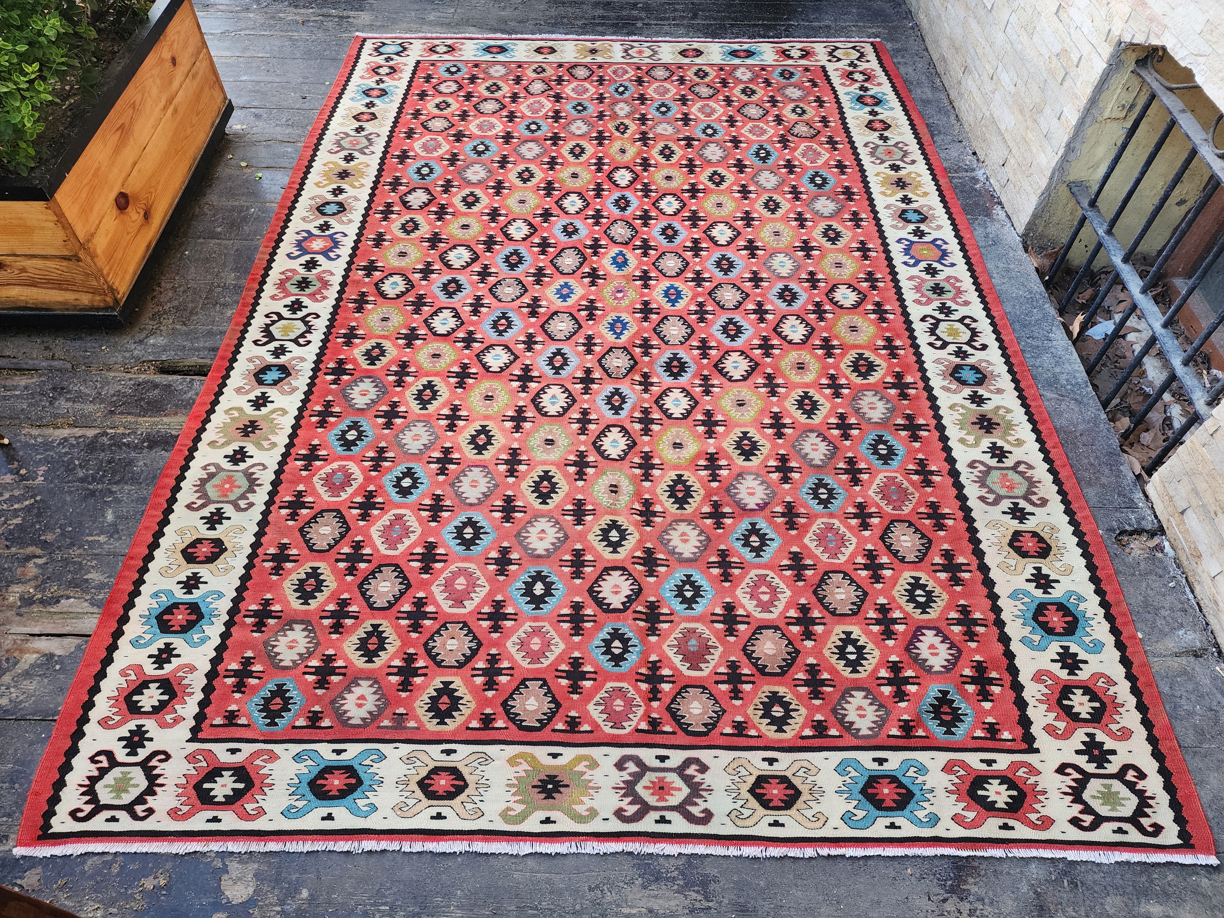 Antique Pirot Kilim Rug with Geometric Motifs, Tribal Kilim Rug, Living Room Rug, Rustic Rug, Persian Area Rug, 5'5''x7'6''