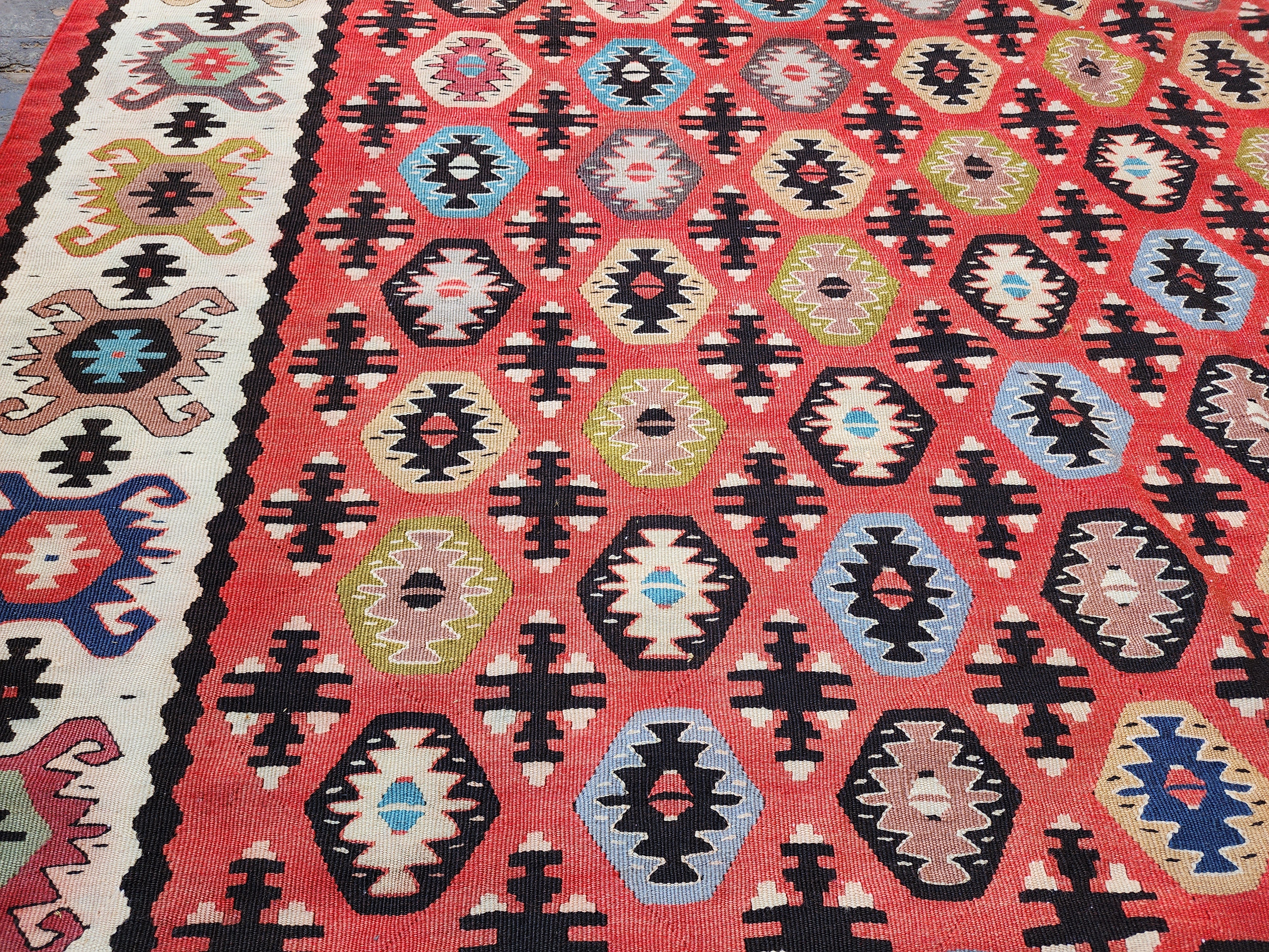 Antique Pirot Kilim Rug with Geometric Motifs, Tribal Kilim Rug, Living Room Rug, Rustic Rug, Persian Area Rug, 5'5''x7'6''
