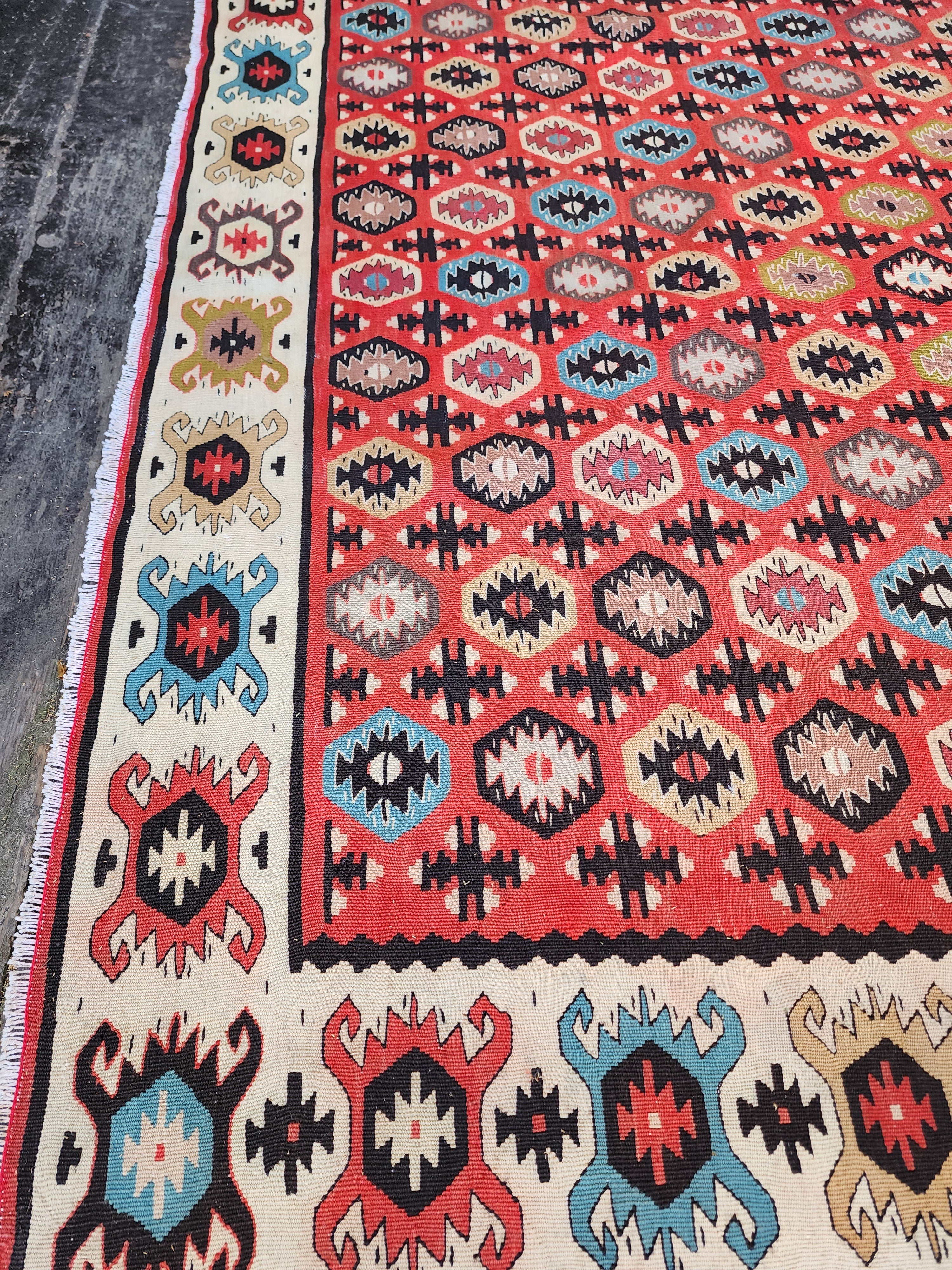 Antique Pirot Kilim Rug with Geometric Motifs, Tribal Kilim Rug, Living Room Rug, Rustic Rug, Persian Area Rug, 5'5''x7'6''