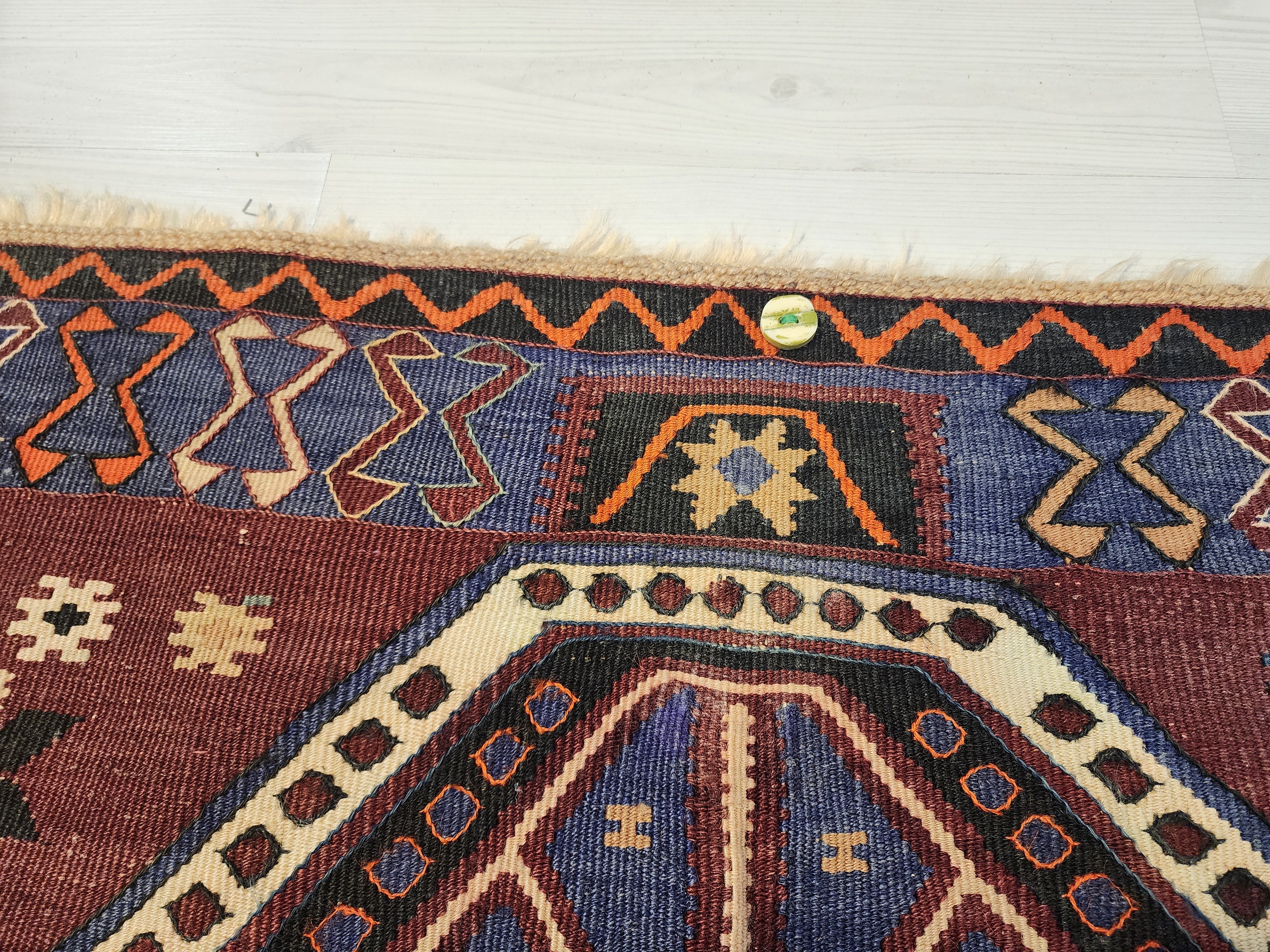 antique Kars Wool Small Rug — edge weave