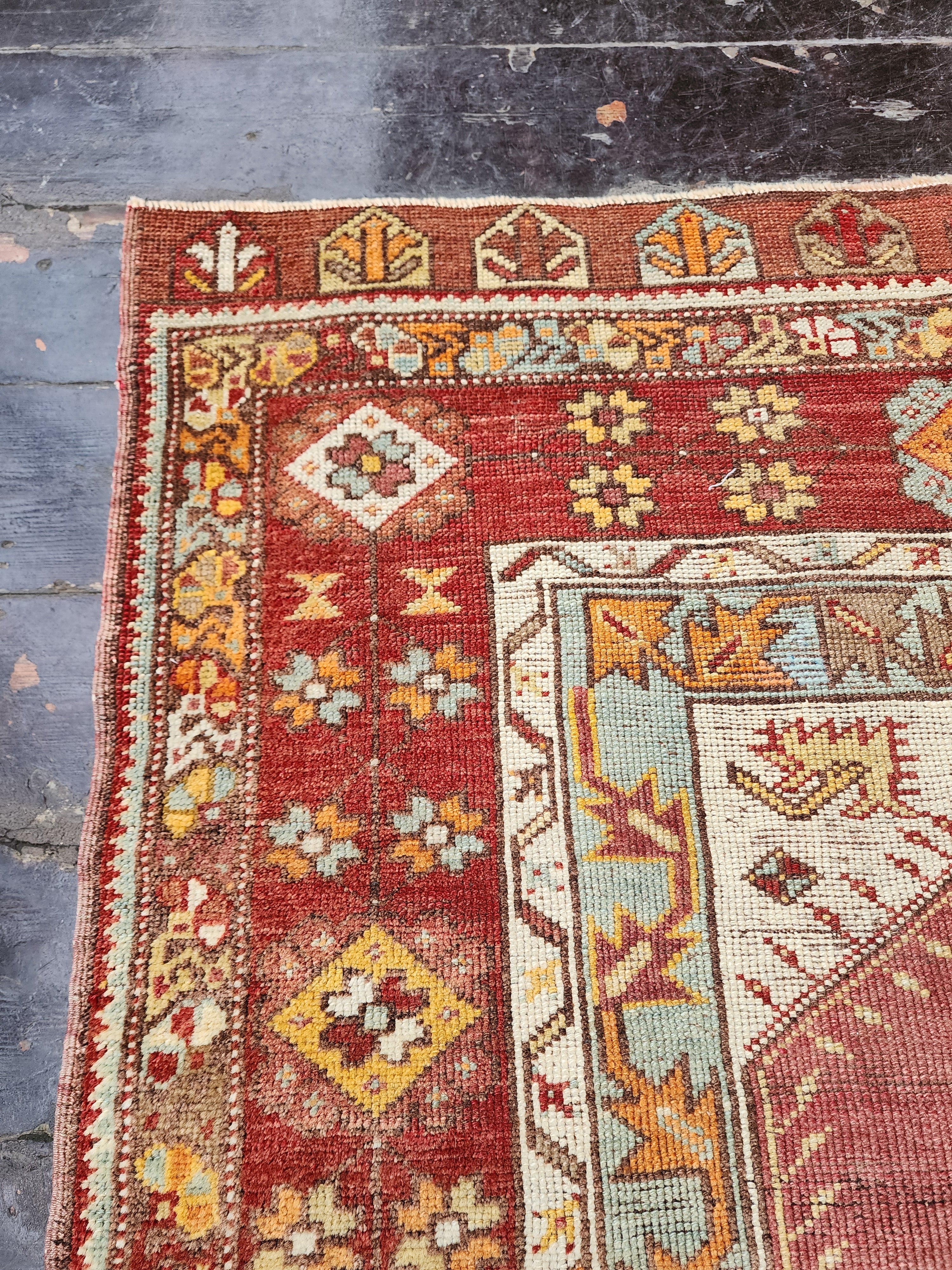 antique Konya Wool Small Rug — edge weave