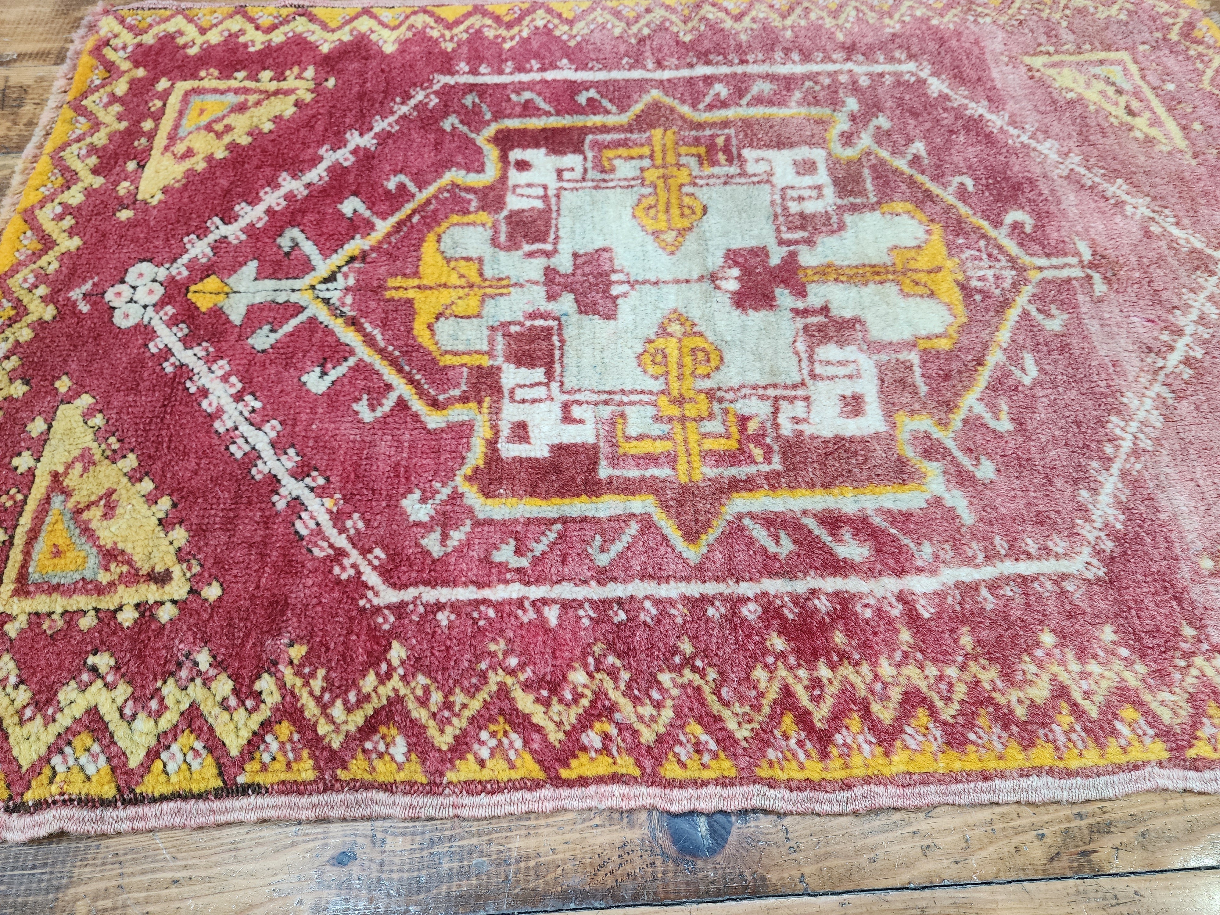 antique Turkish Small Rug — corner detail