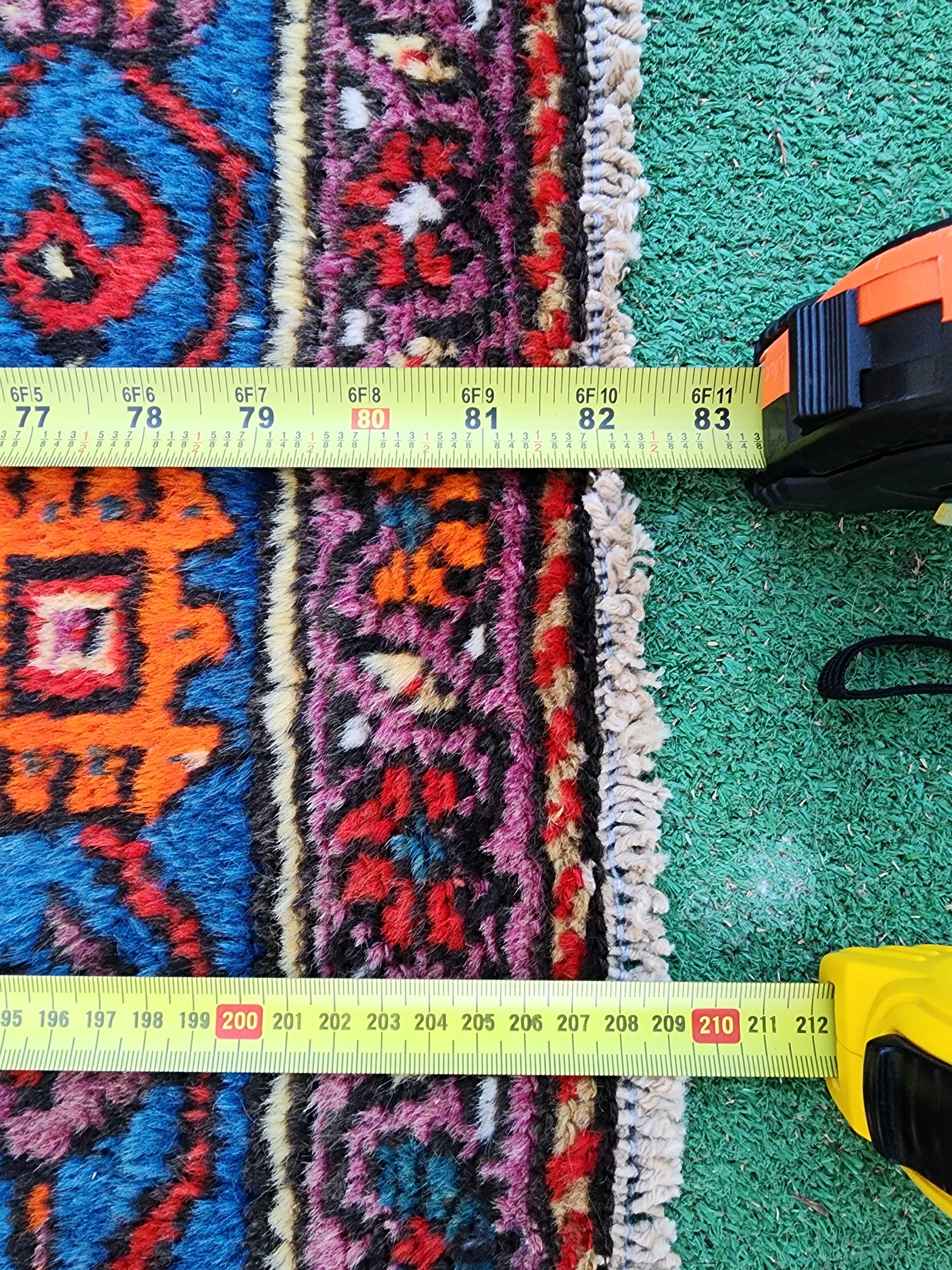 vintage Anatolian Wool Area Rug — colour close-up