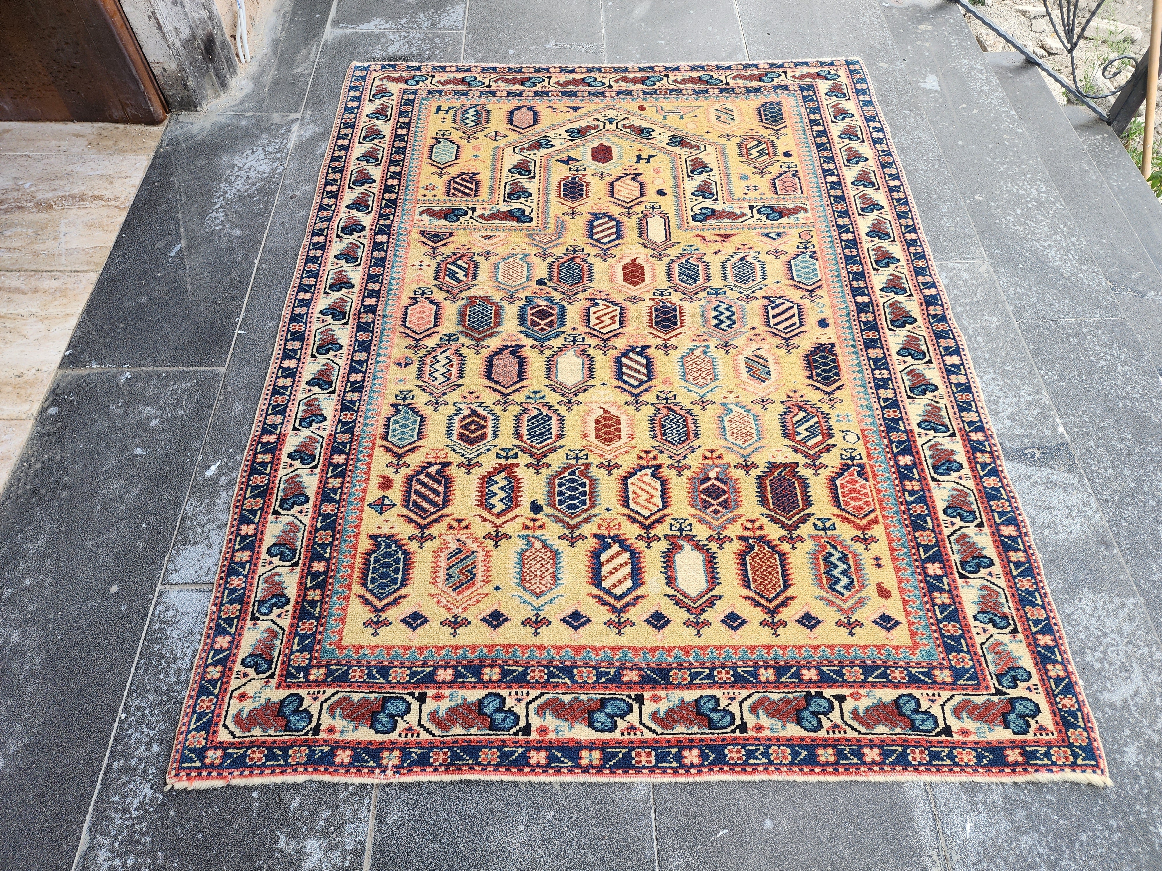 antique Caucasian Shirvan Wool Small Rug — detail texture