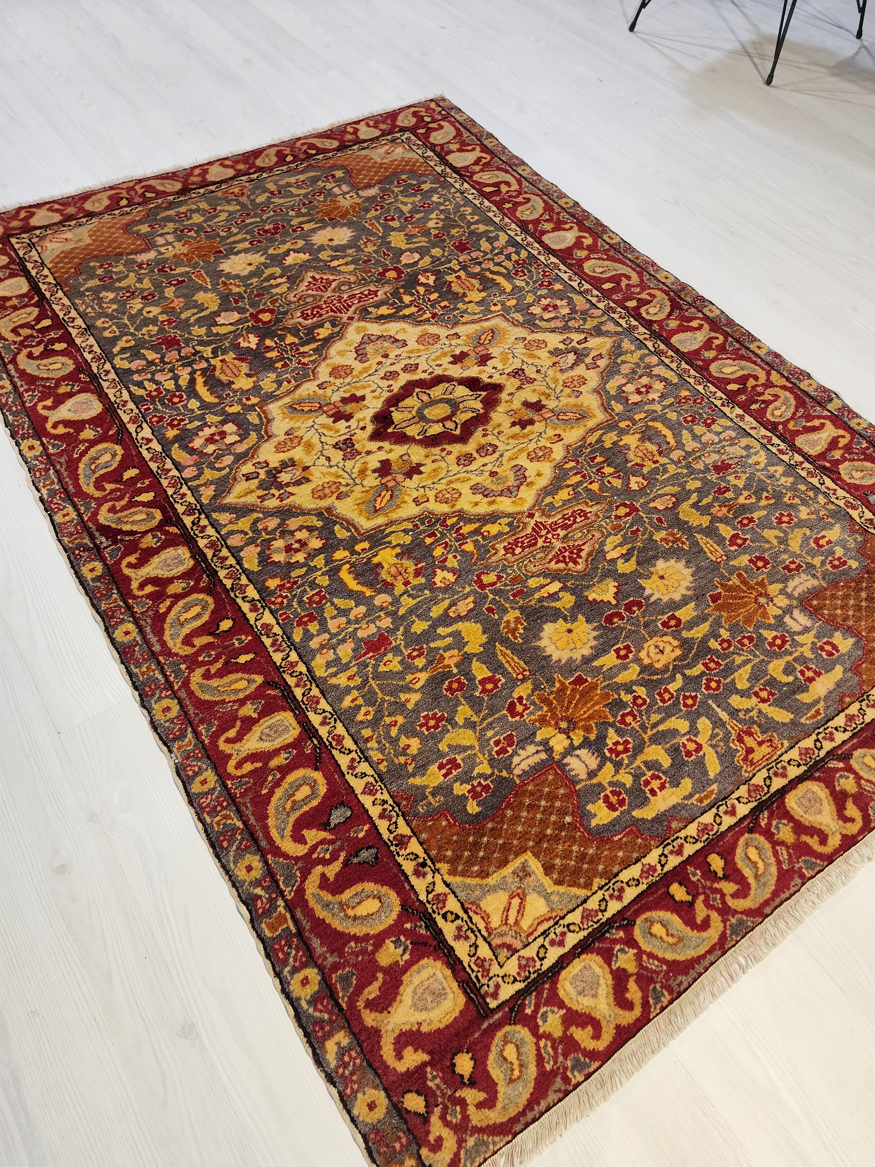 Persian Rug 5 ft 10 in x 4 ft 2 in Gray Brown and Red Persian Rug for the Living or Dining Room Handmade from Natural Wool in Turkey