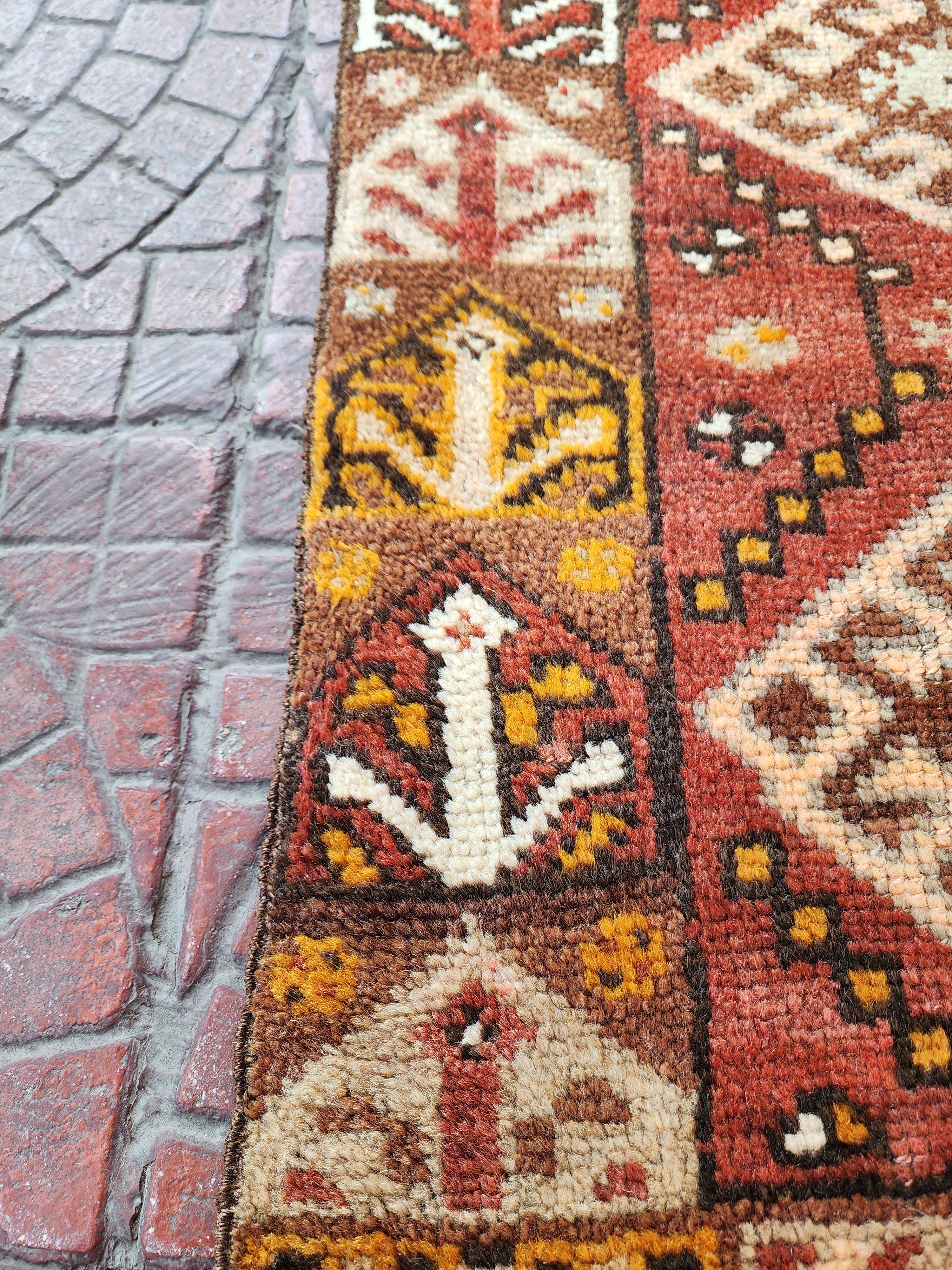 Antique Turkish Erzurum Rug, 2 ft 7 in x 2 ft, Brown, Orange and White Medallion Motif Rug Handmade in Erzurum from Natural Wool