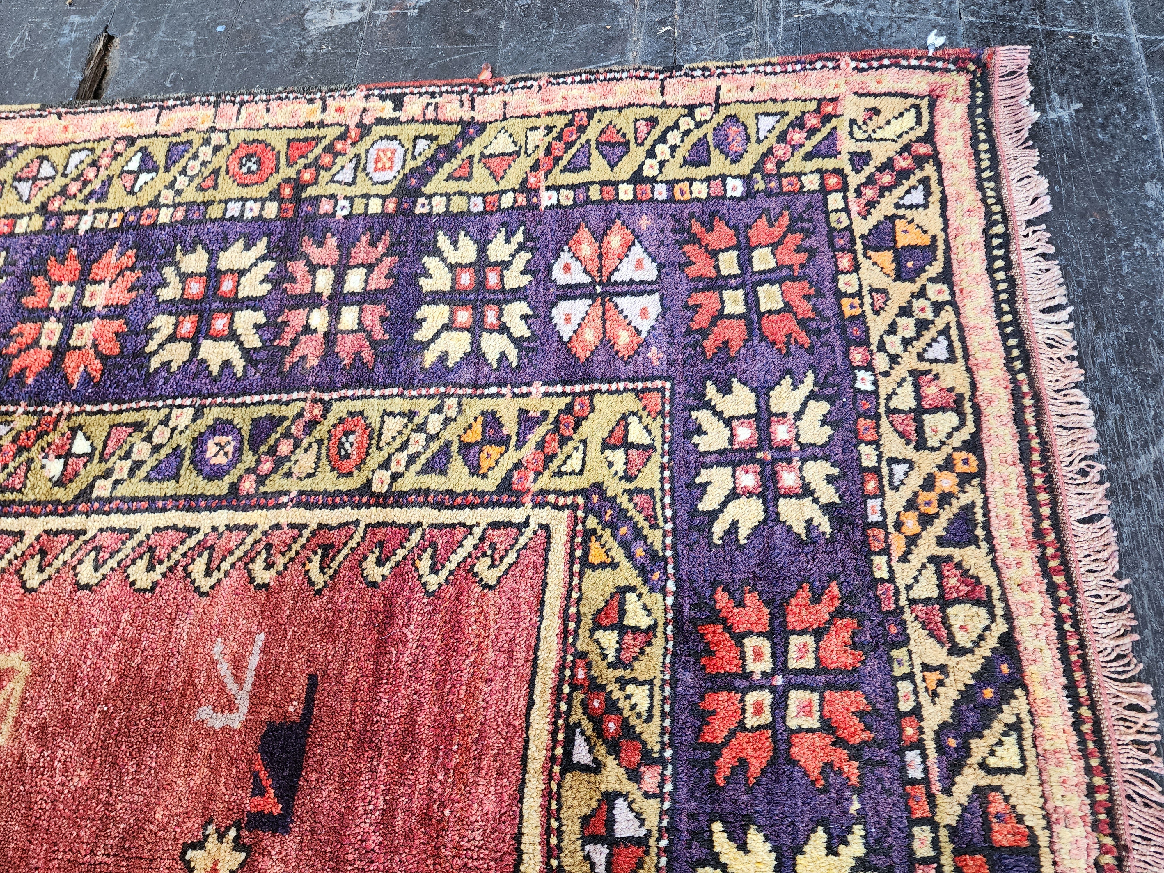antique Konya Small Rug — border pattern