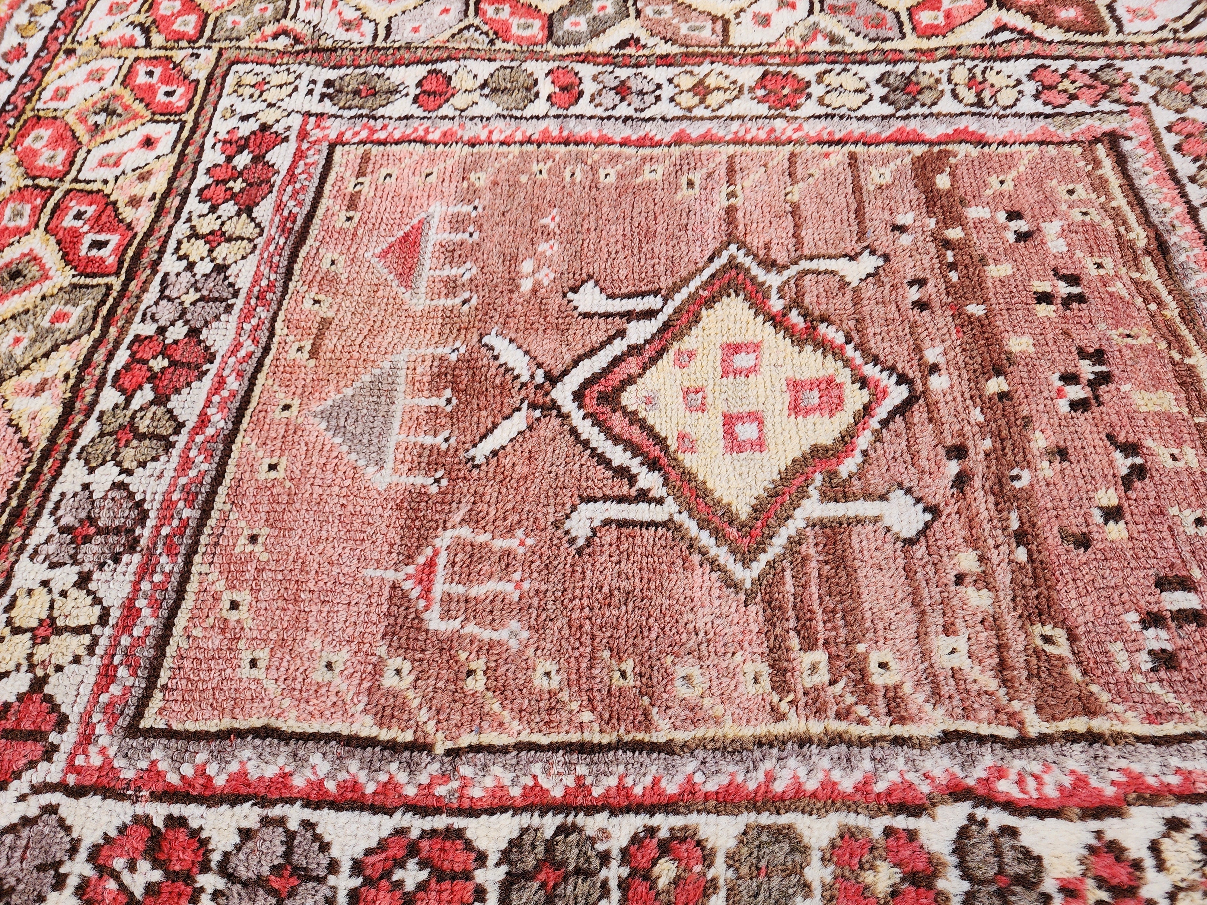 antique Milas Wool Small Rug — edge weave