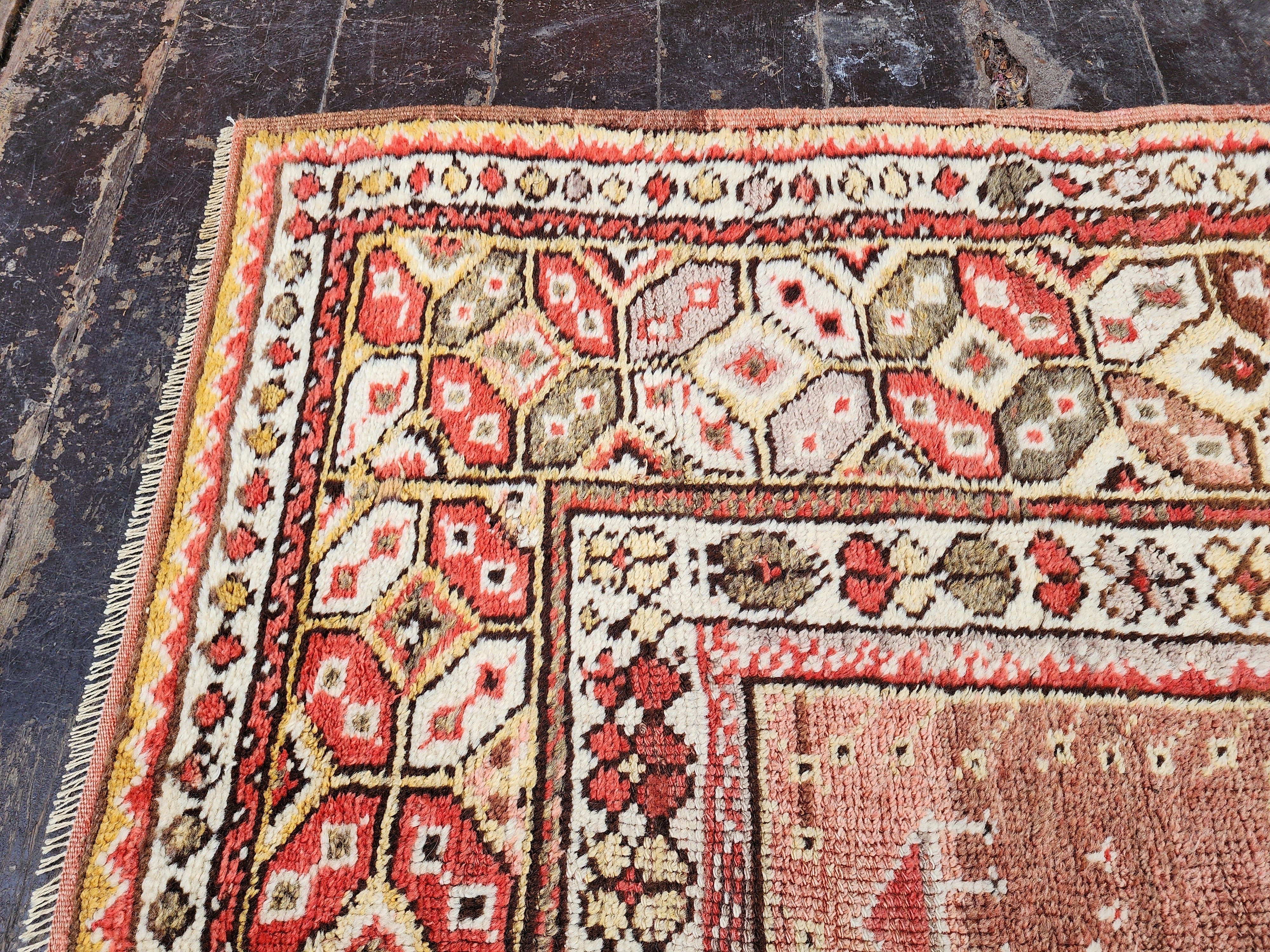 antique Milas Wool Small Rug — border pattern
