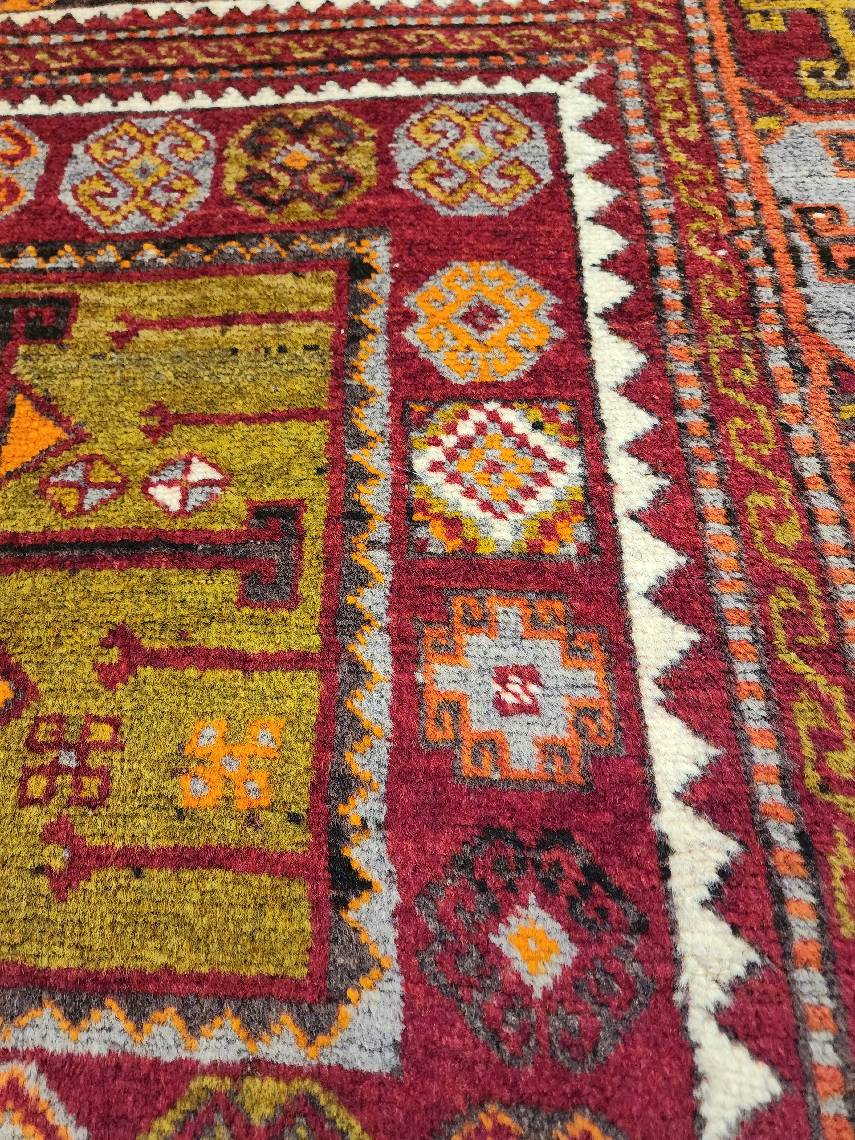 Antique Hallway Runner Rug, Red Orrange and Green Rug, Vintage Antique Recycled Old Rug, Handmade Natural Wool Persian Area Rug 10x4