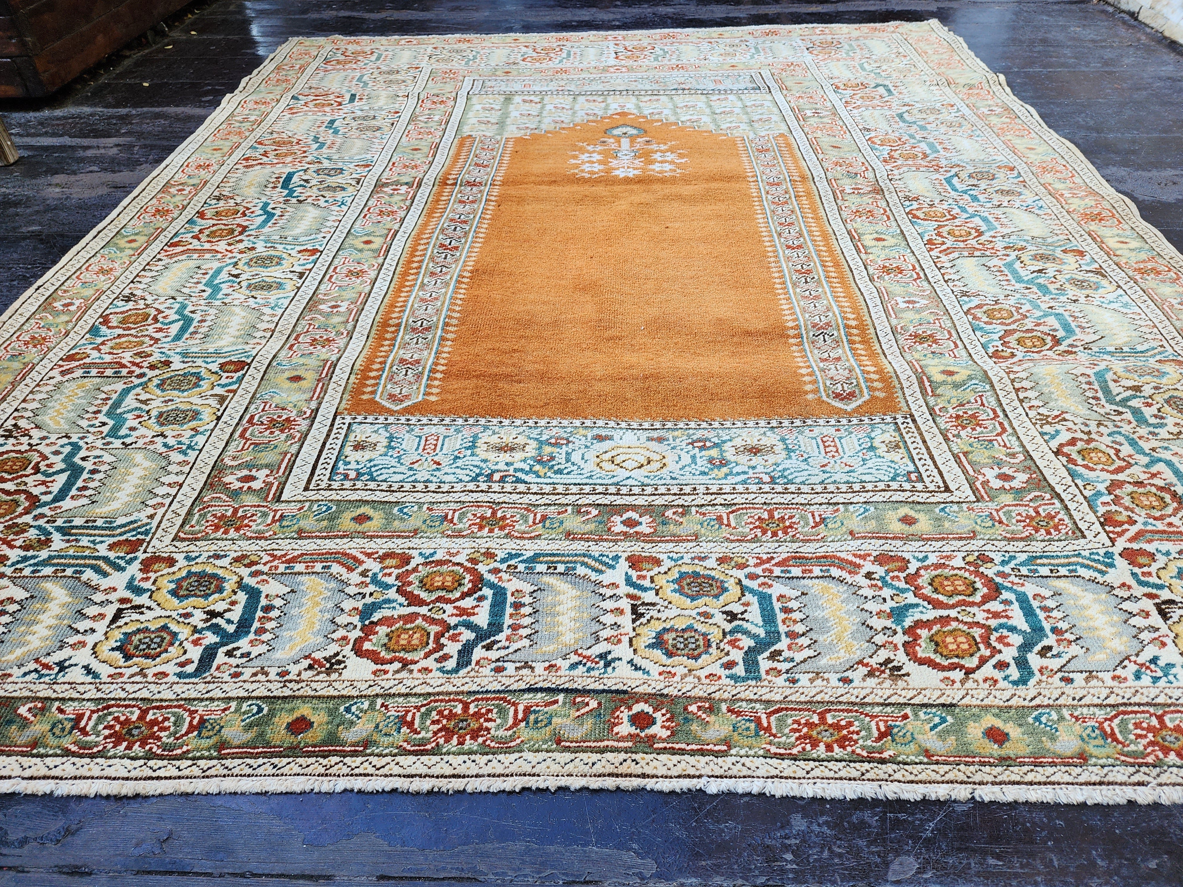 antique Turkish Wool Small Rug — colour close-up