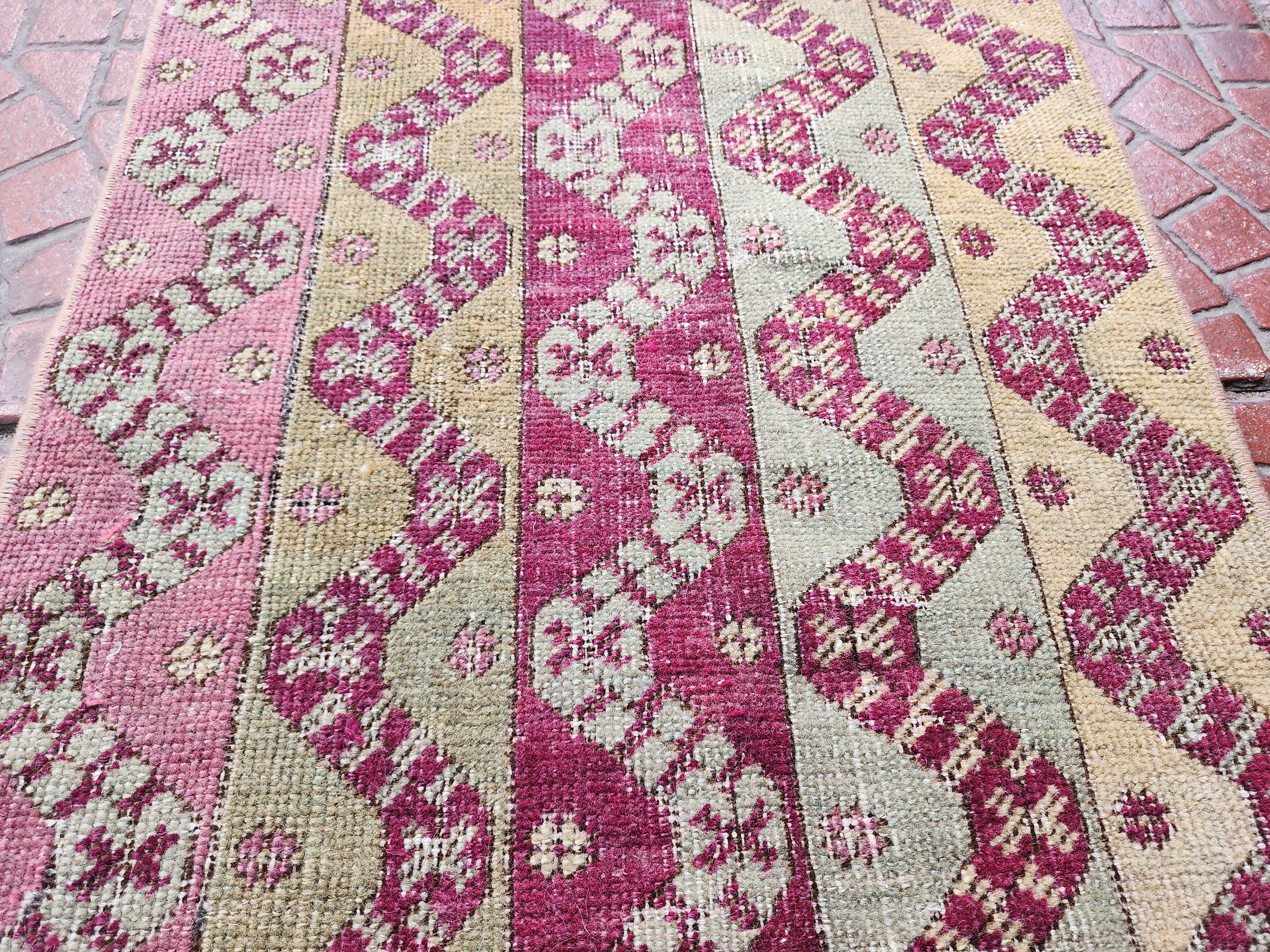 antique Anatolian Small Rug — corner detail