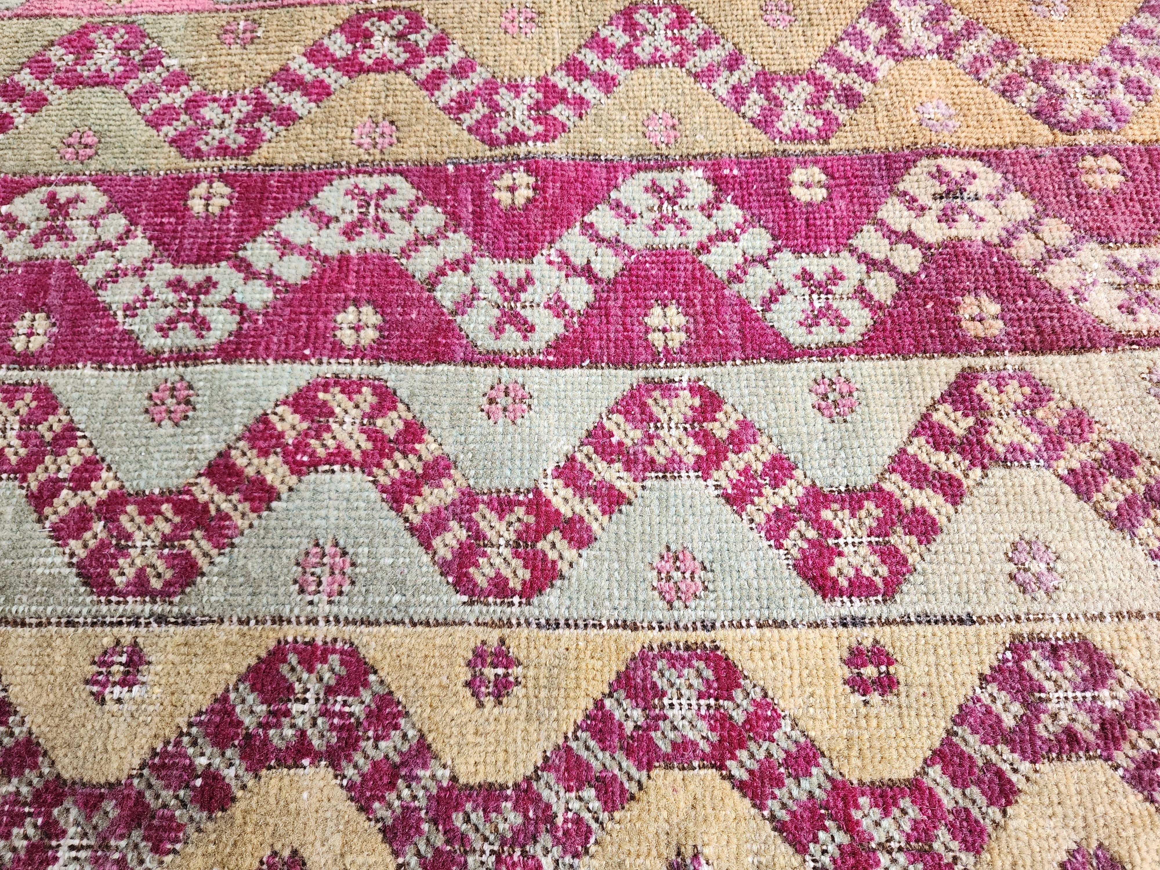 Tapis Kula Antique Turc 1'8''X2'7''