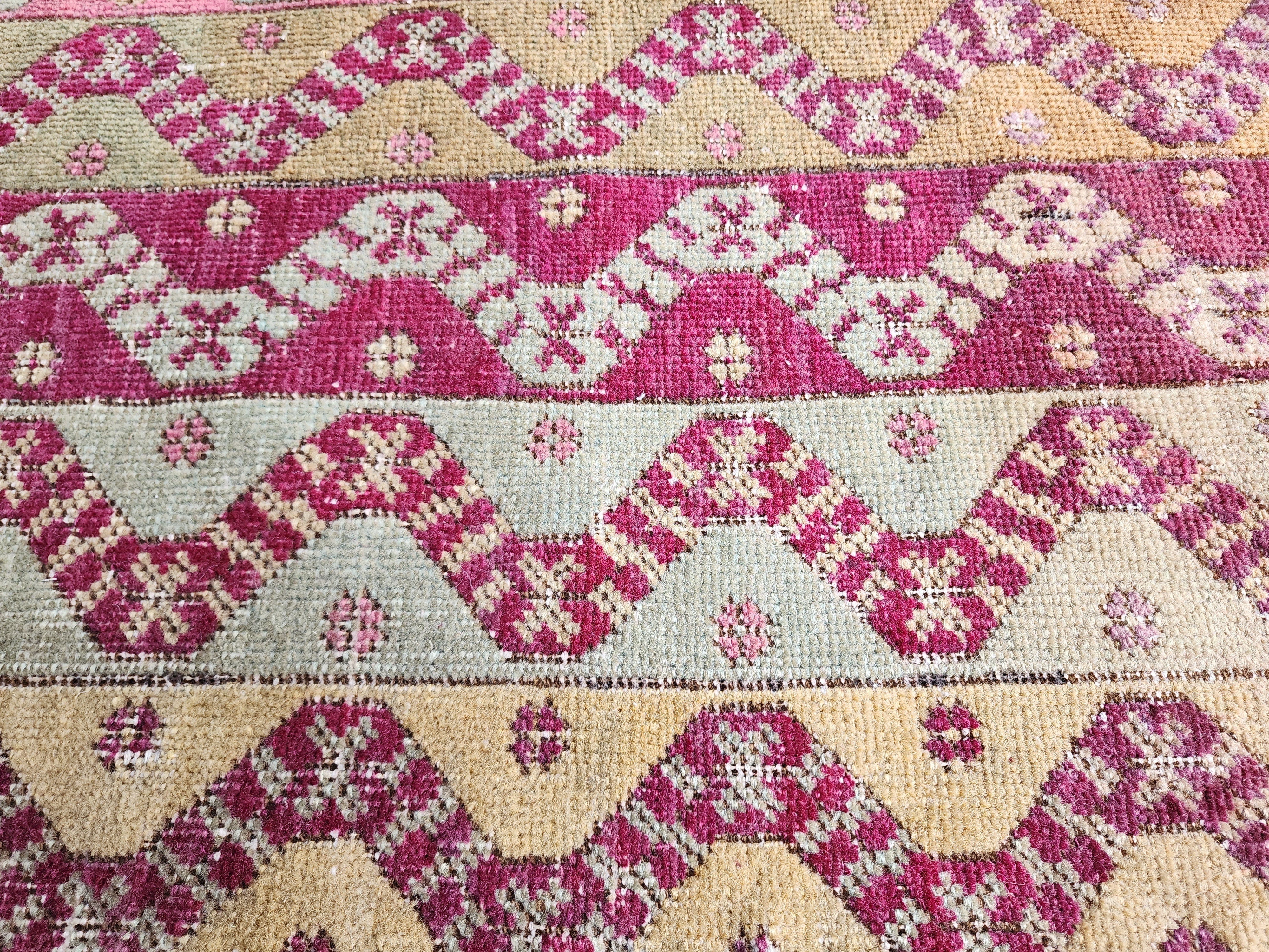 antique Anatolian Small Rug — corner detail
