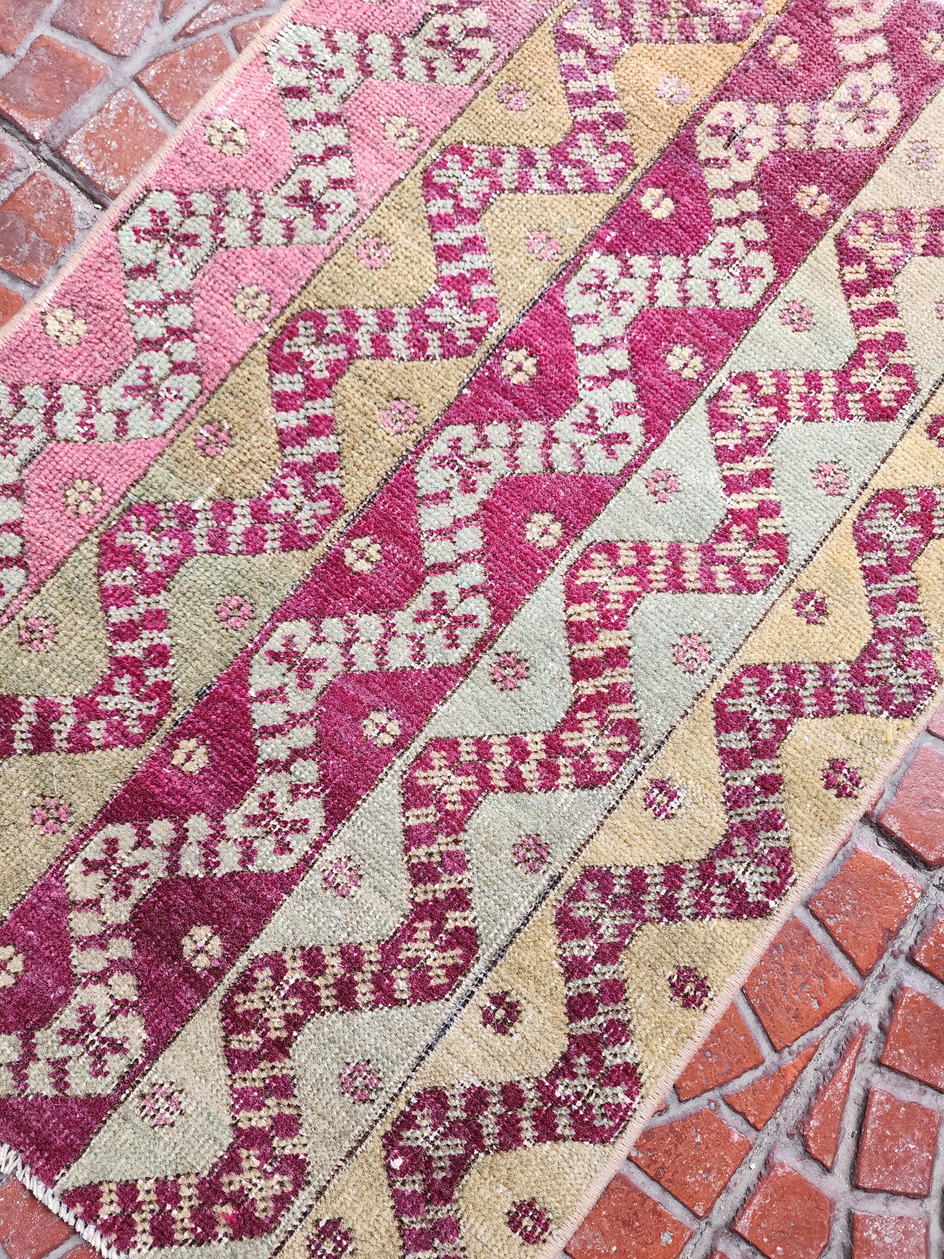 antique Anatolian Small Rug — edge weave