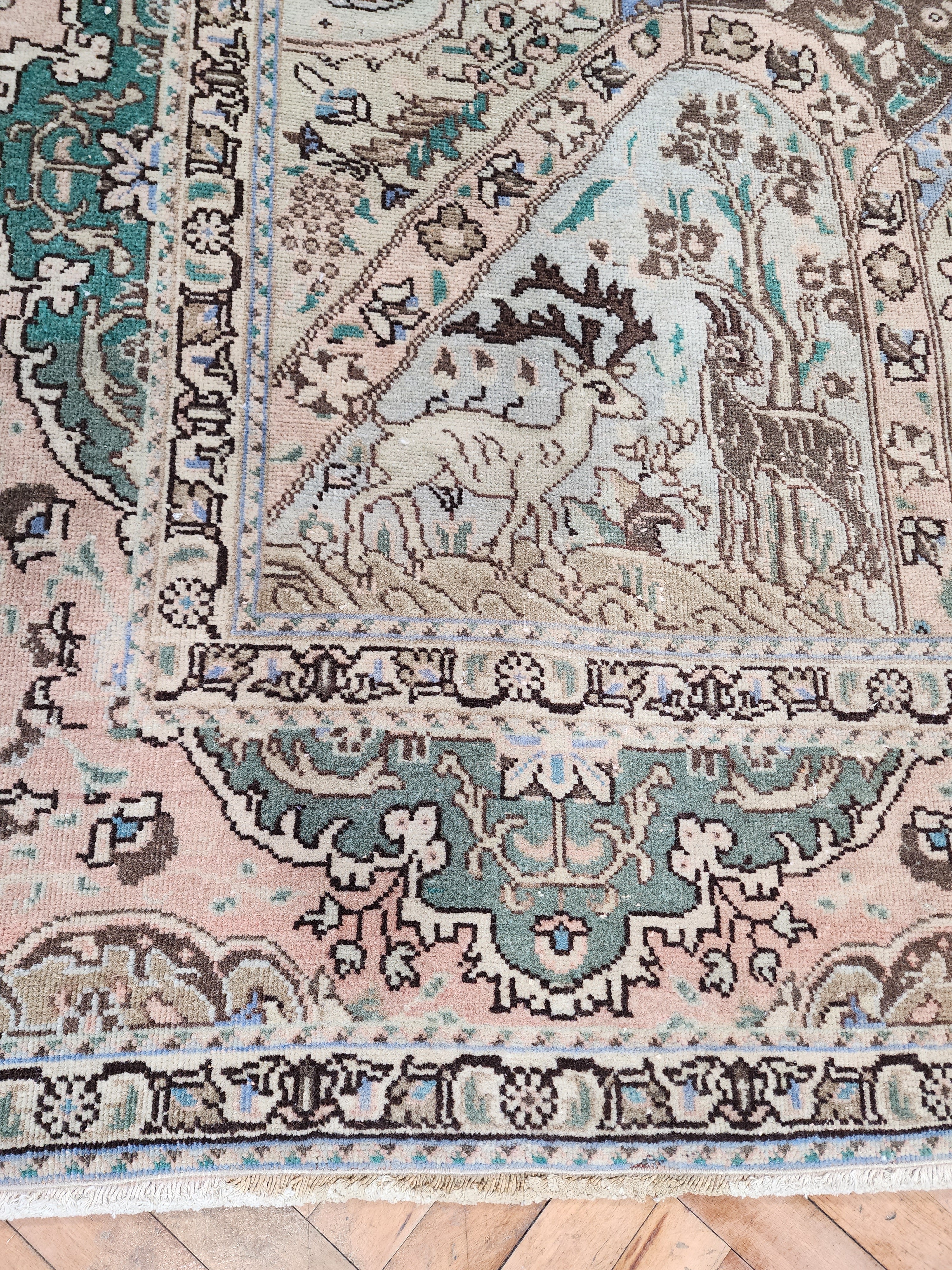 antique Oushak Wool Large Area Rug — pattern close-up