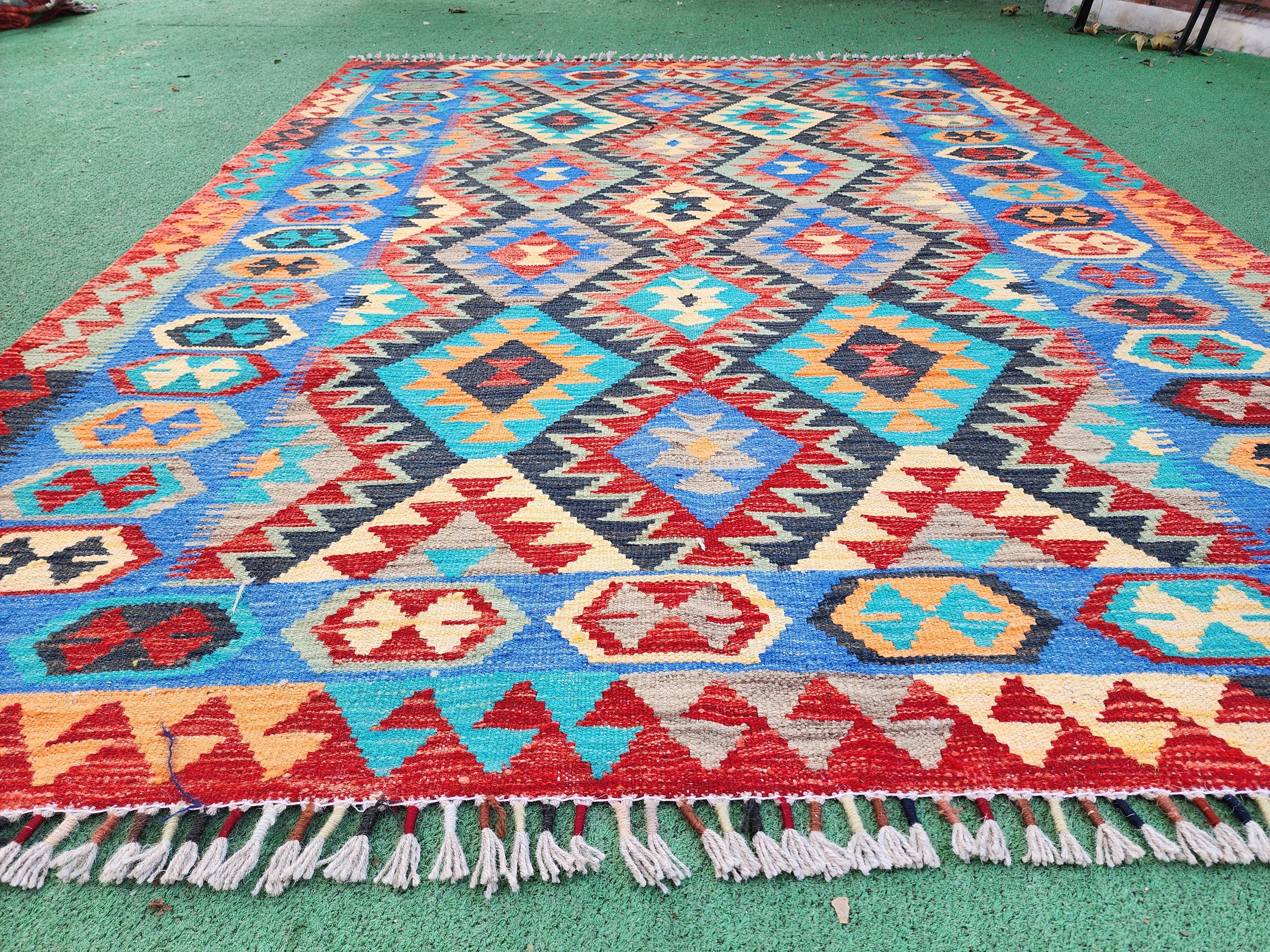 vintage Anatolian Wool Area Rug — edge weave