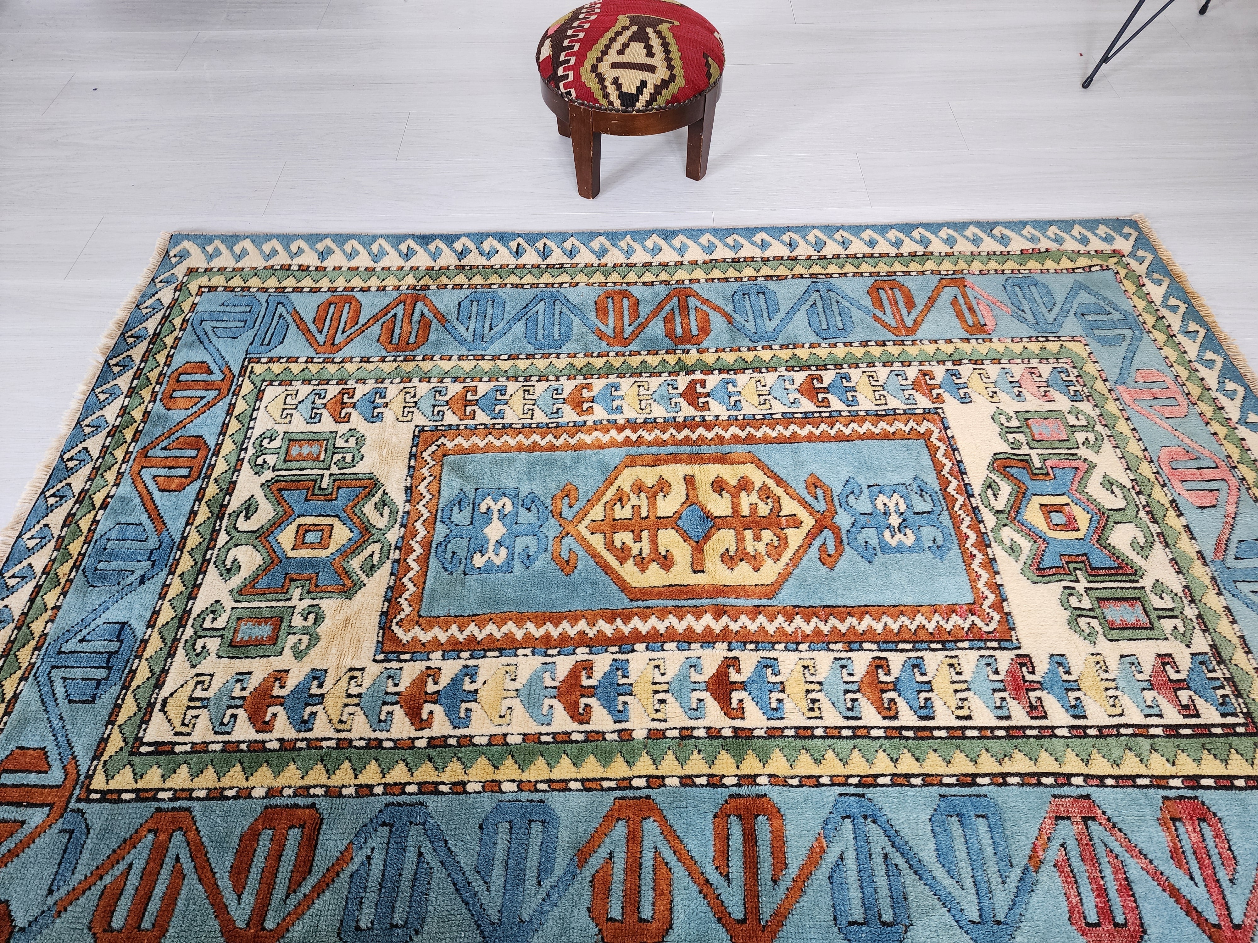 vintage Oushak Wool Area Rug — pile detail