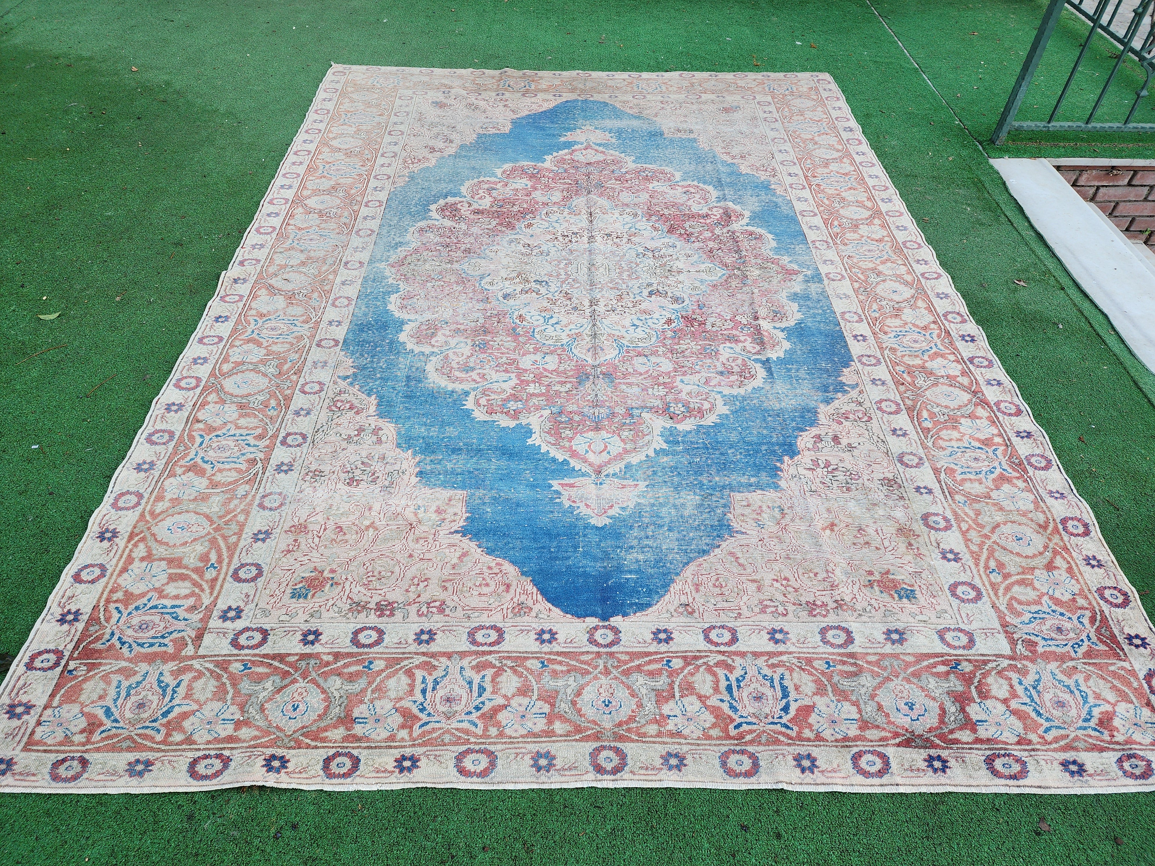 Vibrant Vintage Turkish Kayseri Rug, 6'7''x9'3''