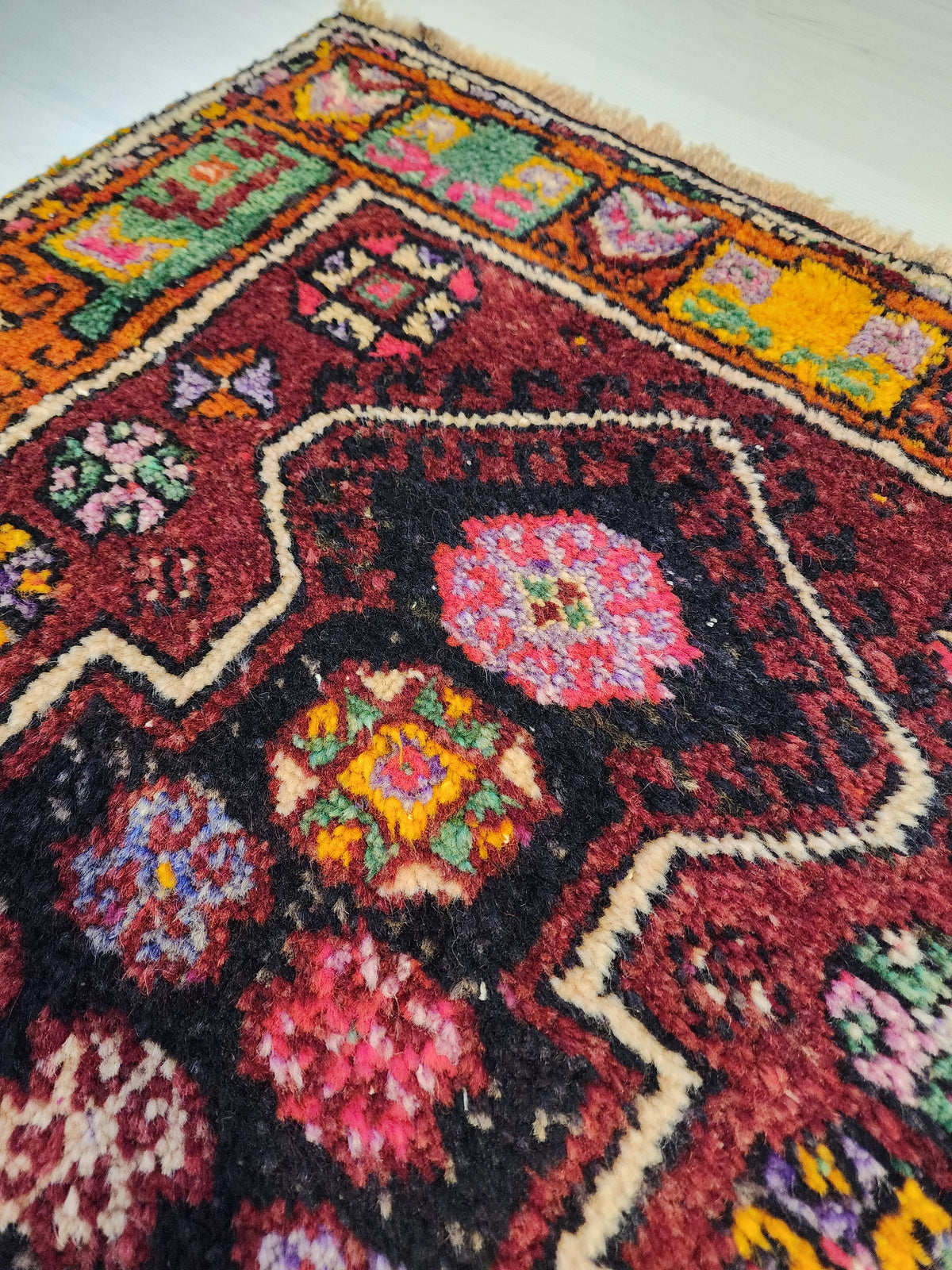 1930s Kurdish Antep Prayer Rug, Handwoven Wool, Tribal Nomadic Design (2'7'' x 4'6'')