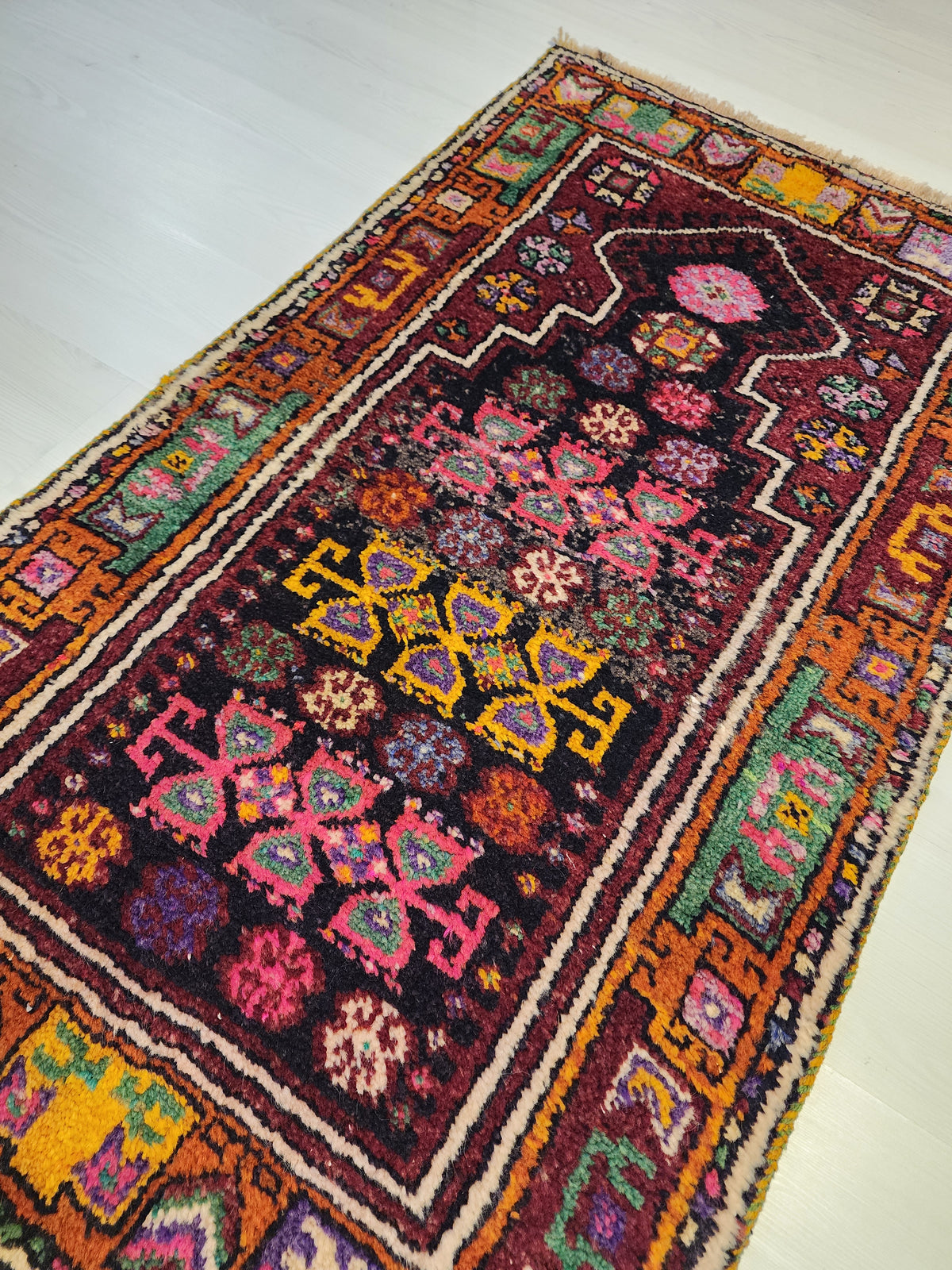 1930s Kurdish Antep Prayer Rug, Handwoven Wool, Tribal Nomadic Design (2'7'' x 4'6'')