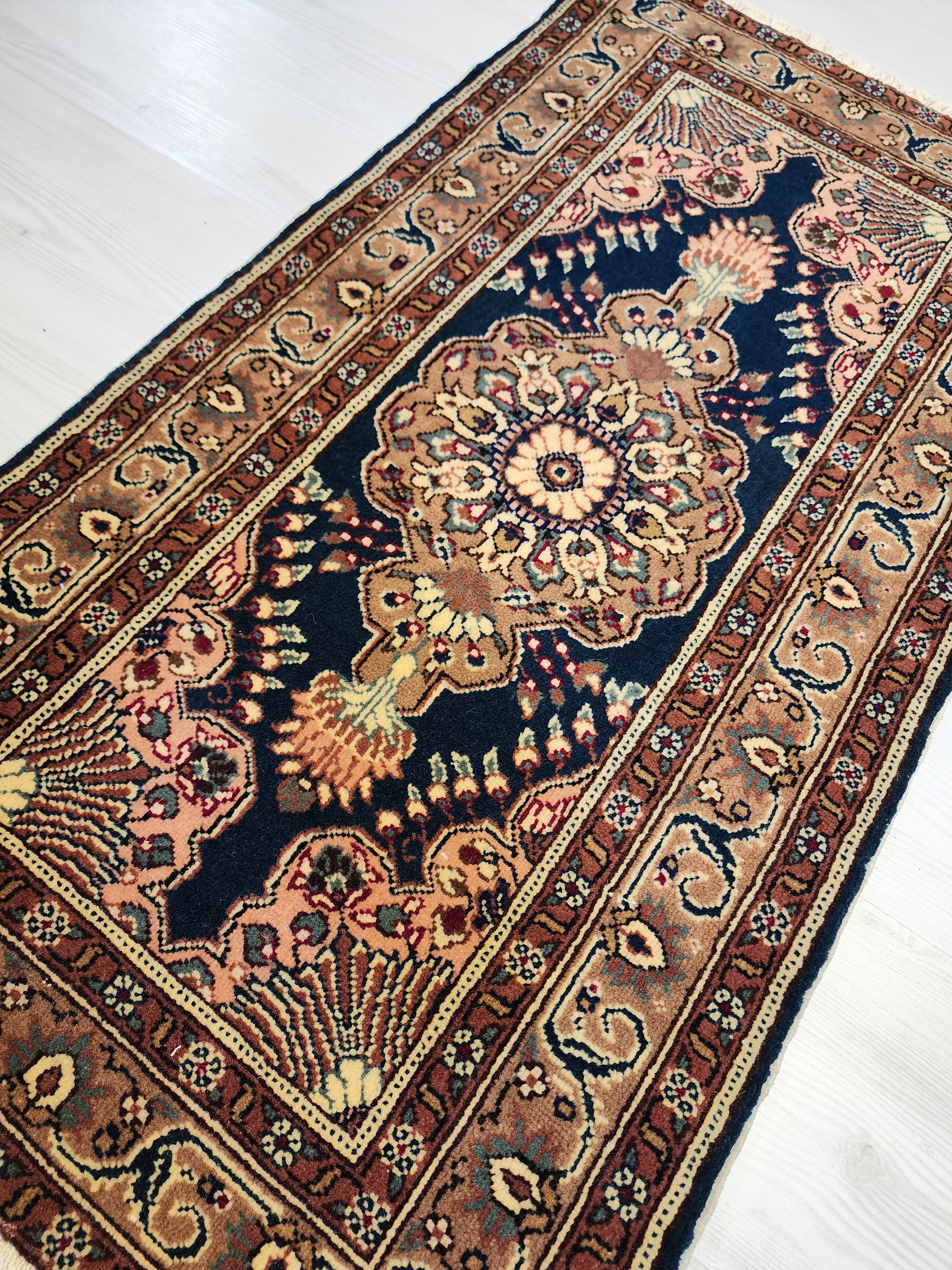 vintage Turkish Kayseri Rug 3x2, Handwoven Oriental Accent Carpet, Dark Blue Floral Design — corner detail