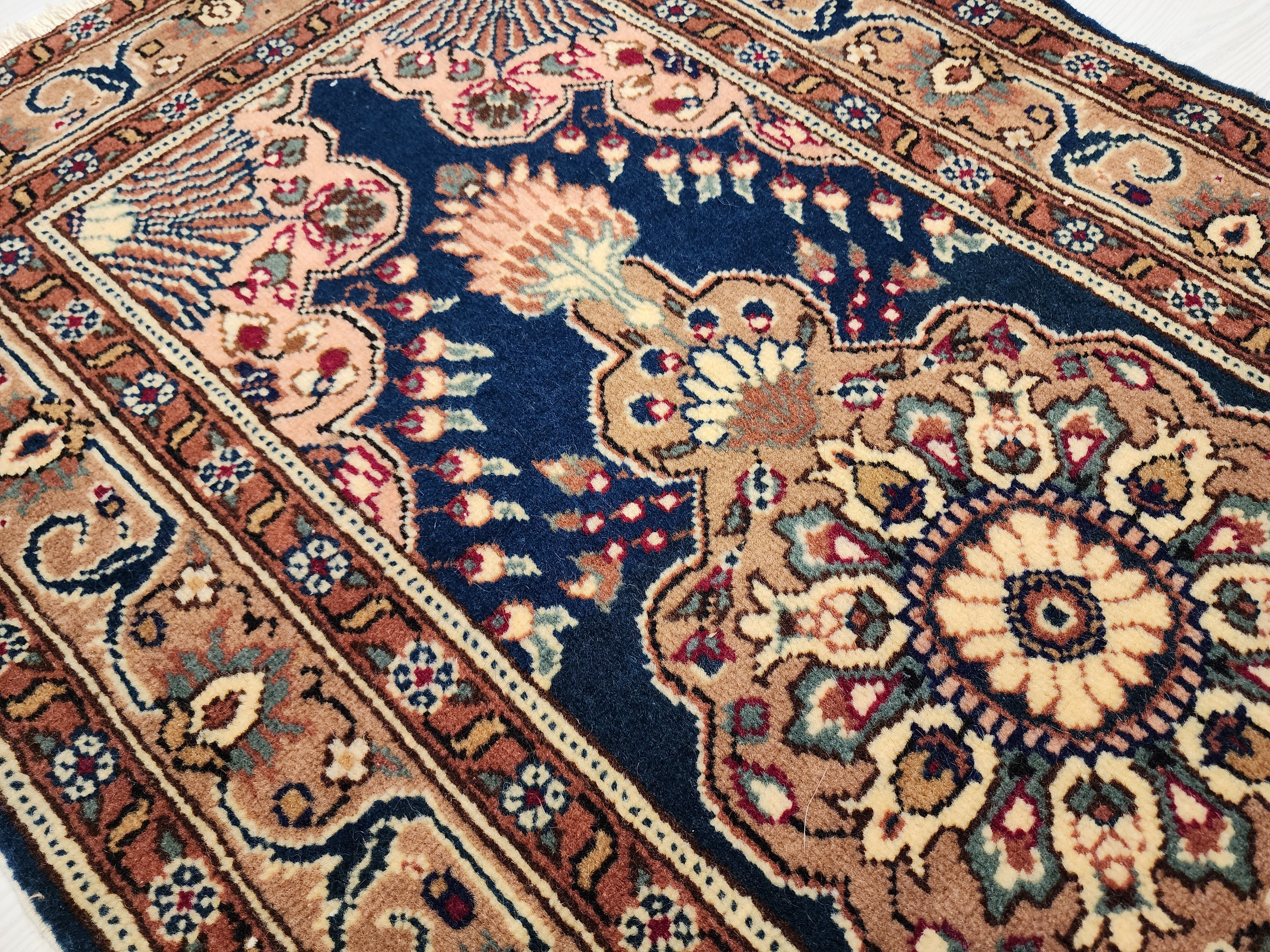 vintage Turkish Kayseri Rug 3x2, Handwoven Oriental Accent Carpet, Dark Blue Floral Design — pile detail