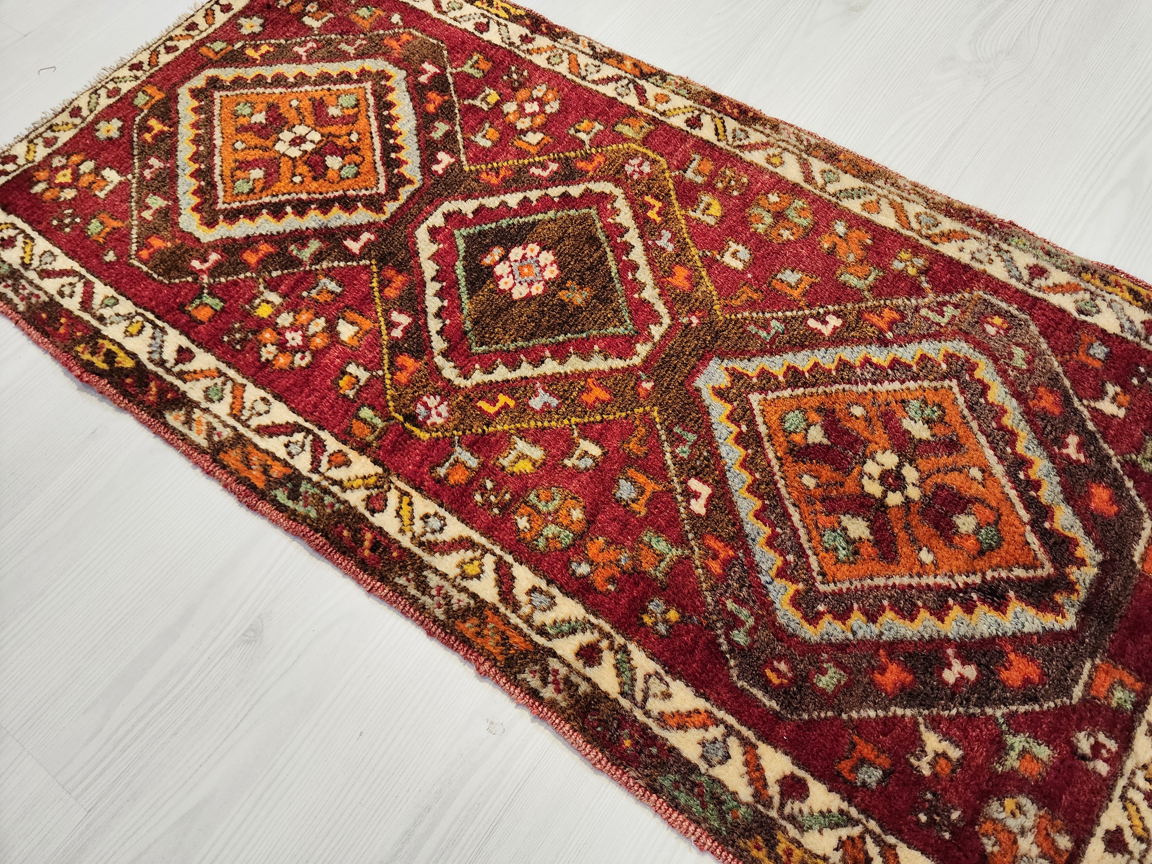 antique Handmade Sivas Rug Red Orrange and Brown, 1'11'' x 3'8'' — corner detail