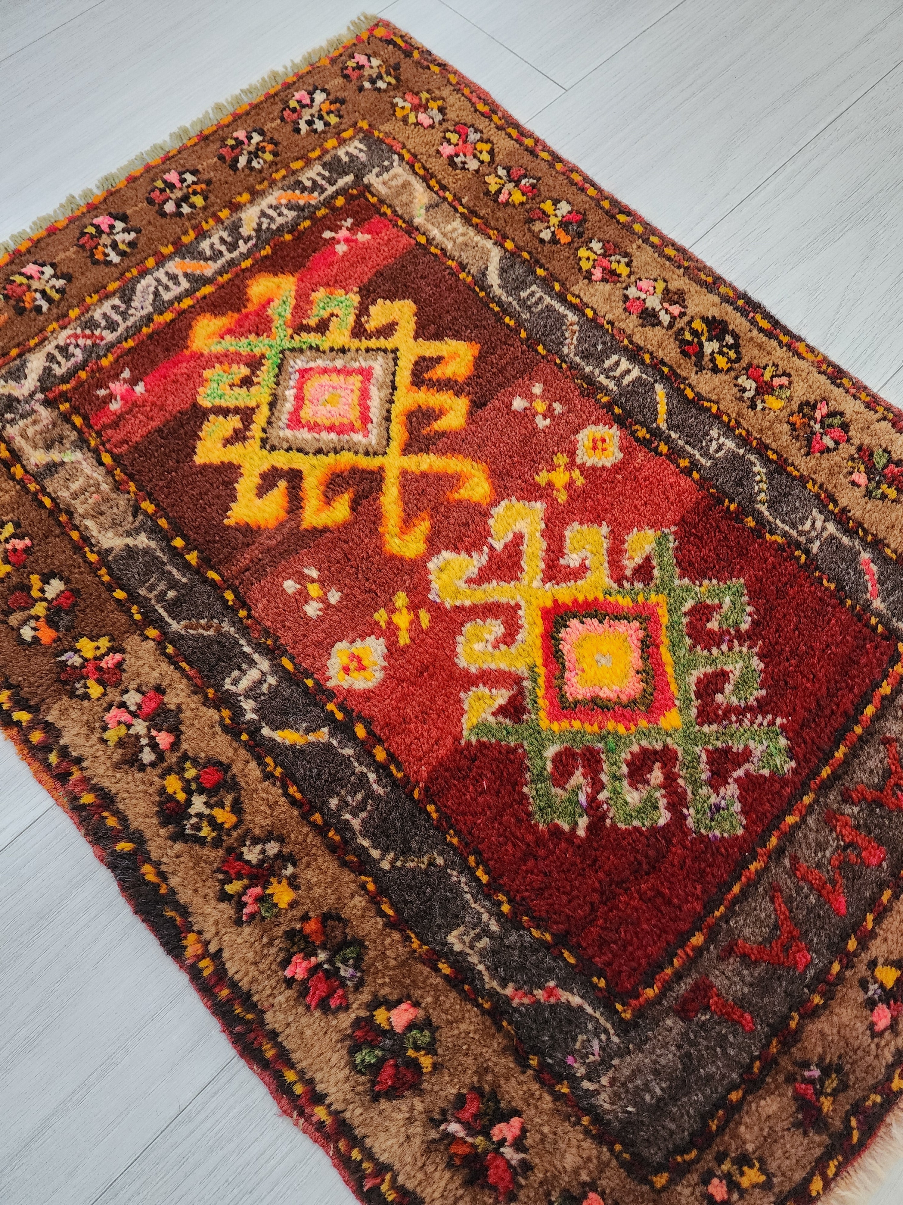 vintage Kars Wool Small Rug — pile detail