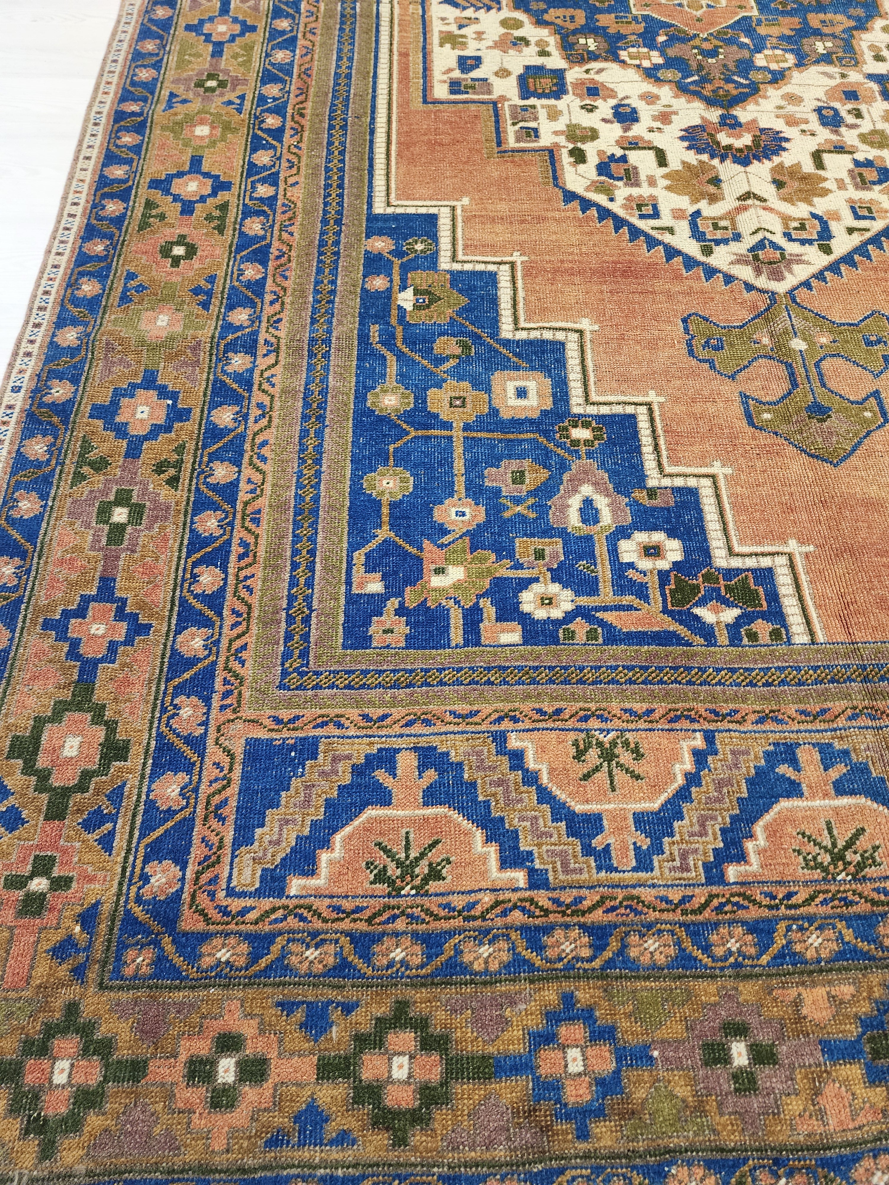 Vintage Turkish Wool Rug, 8x12, Medallion Motif, Konya Handmade