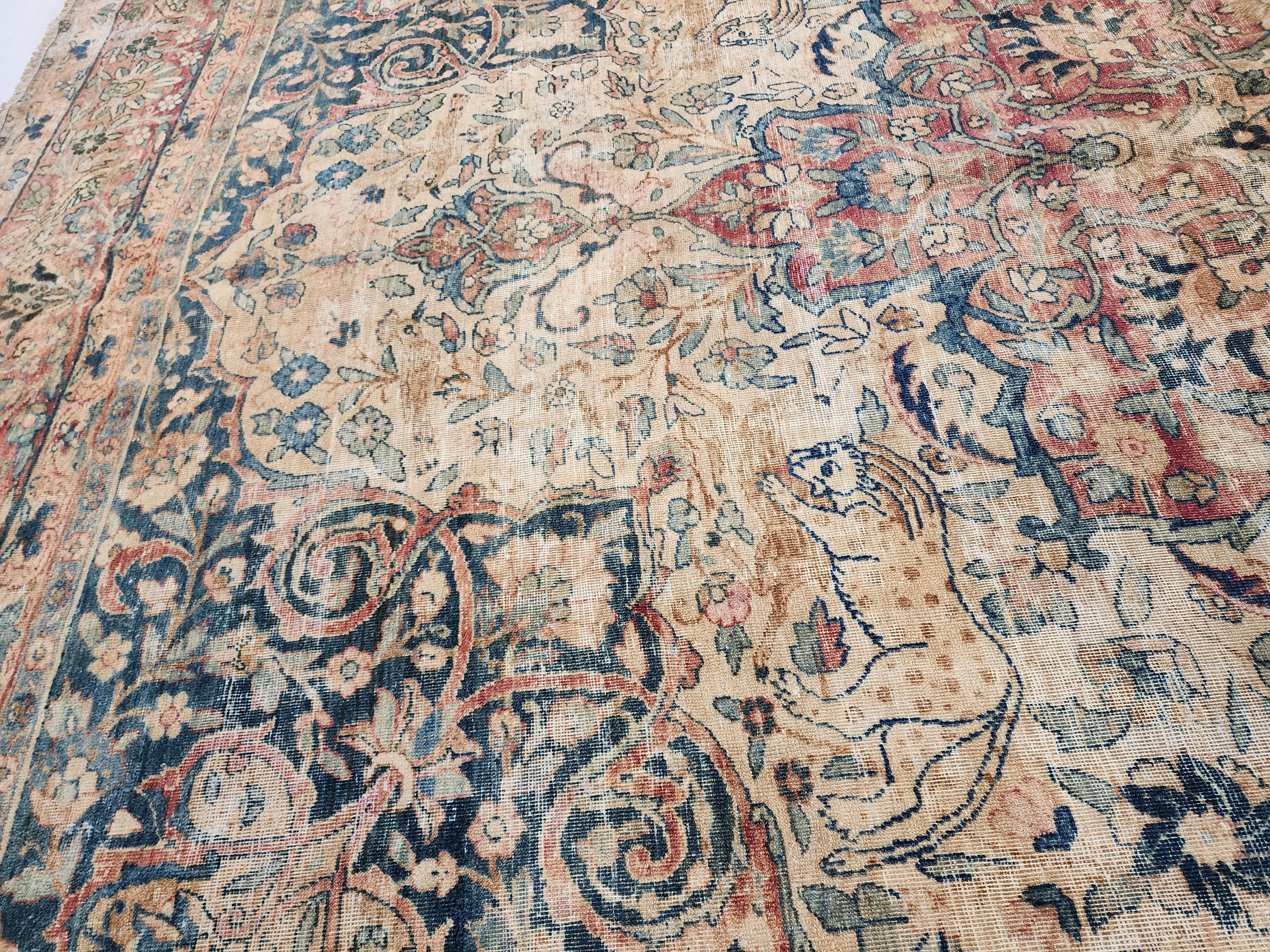 Handmade Antique Turkish Wool Rug: Floral Medallion, 11x8