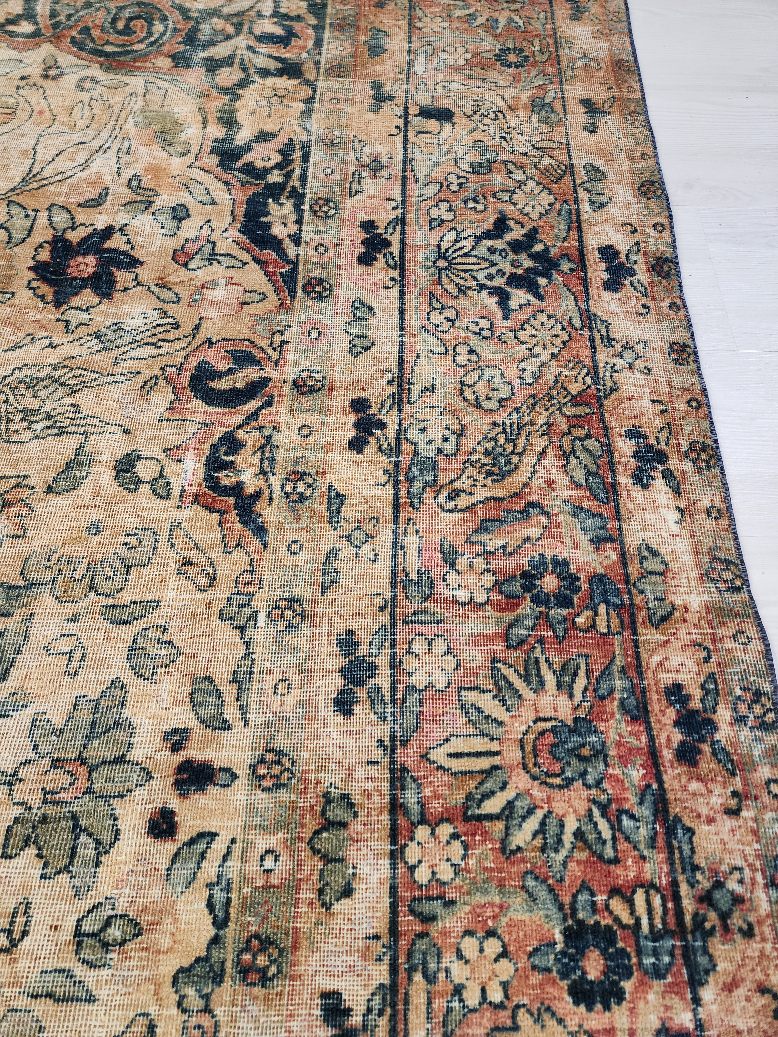 Handmade Antique Turkish Wool Rug: Floral Medallion, 11x8