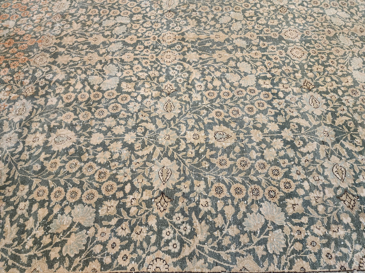 Vintage Turkish Hereke Rug, Fine Fine-Knotted Muted Green Beige Area Rug, 6'5''x9'9''