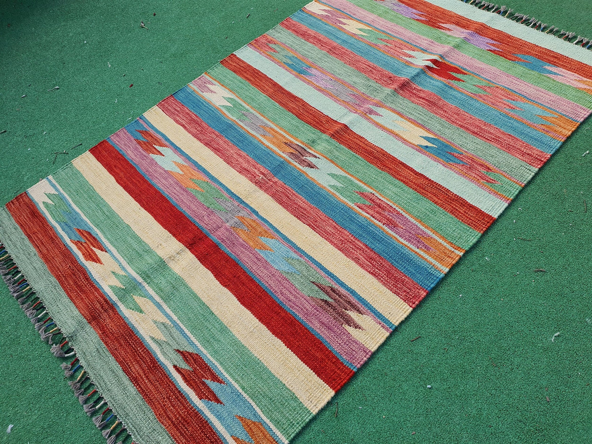 antique Oushak Wool Small Rug — detail texture