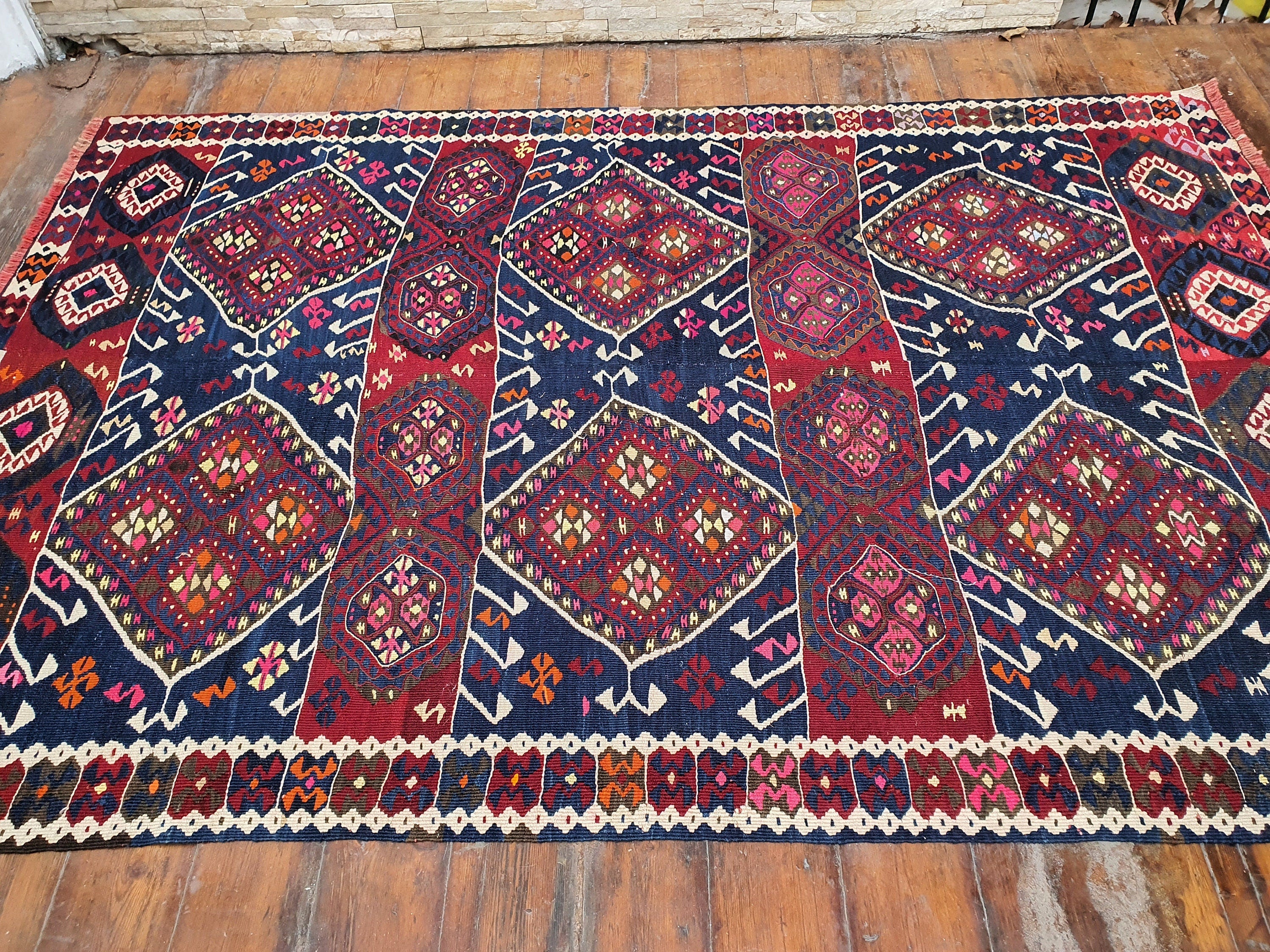antique Anatolian Wool Small Rug — pattern close-up