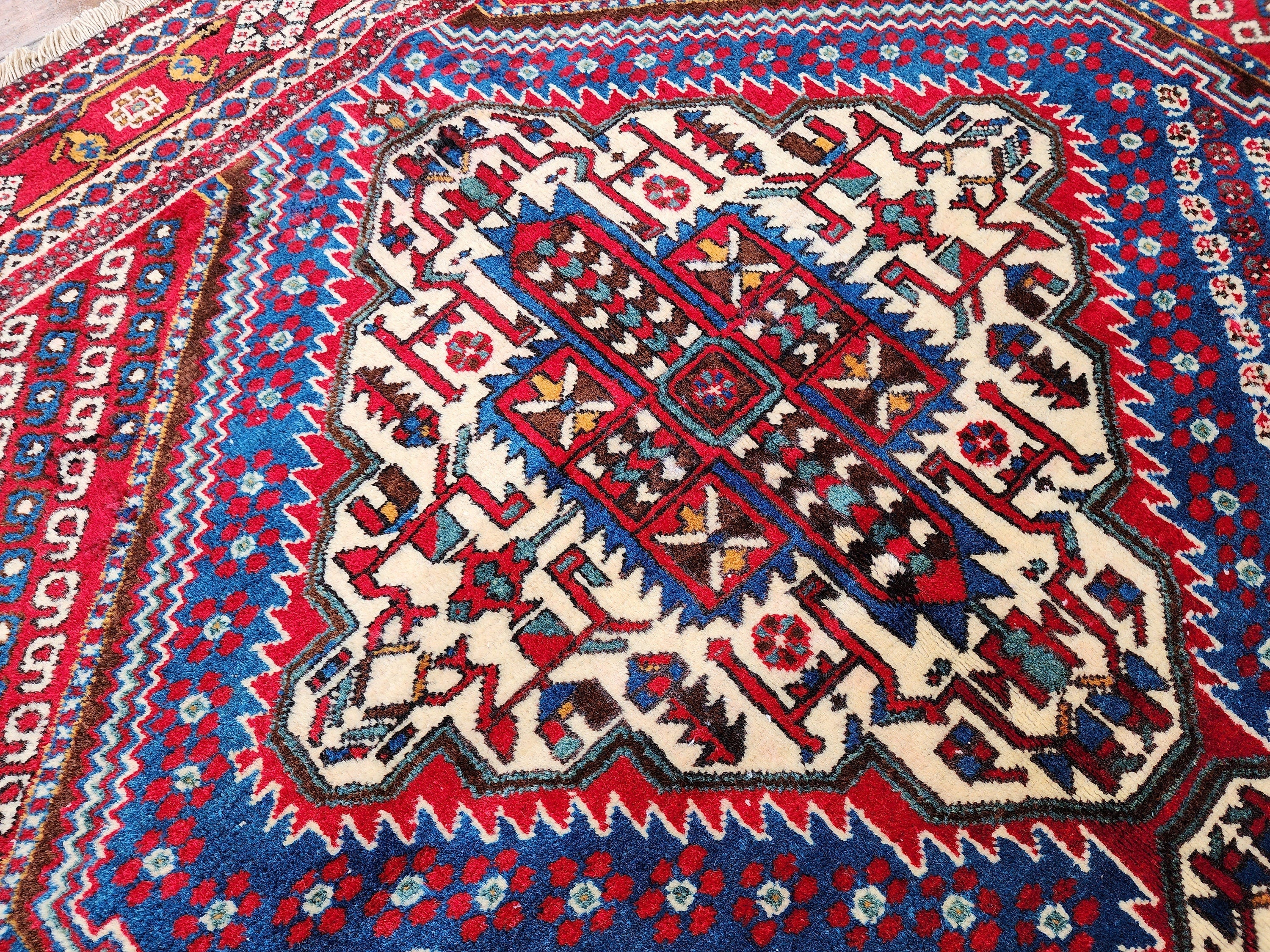 vintage Anatolian Wool Area Rug — corner detail