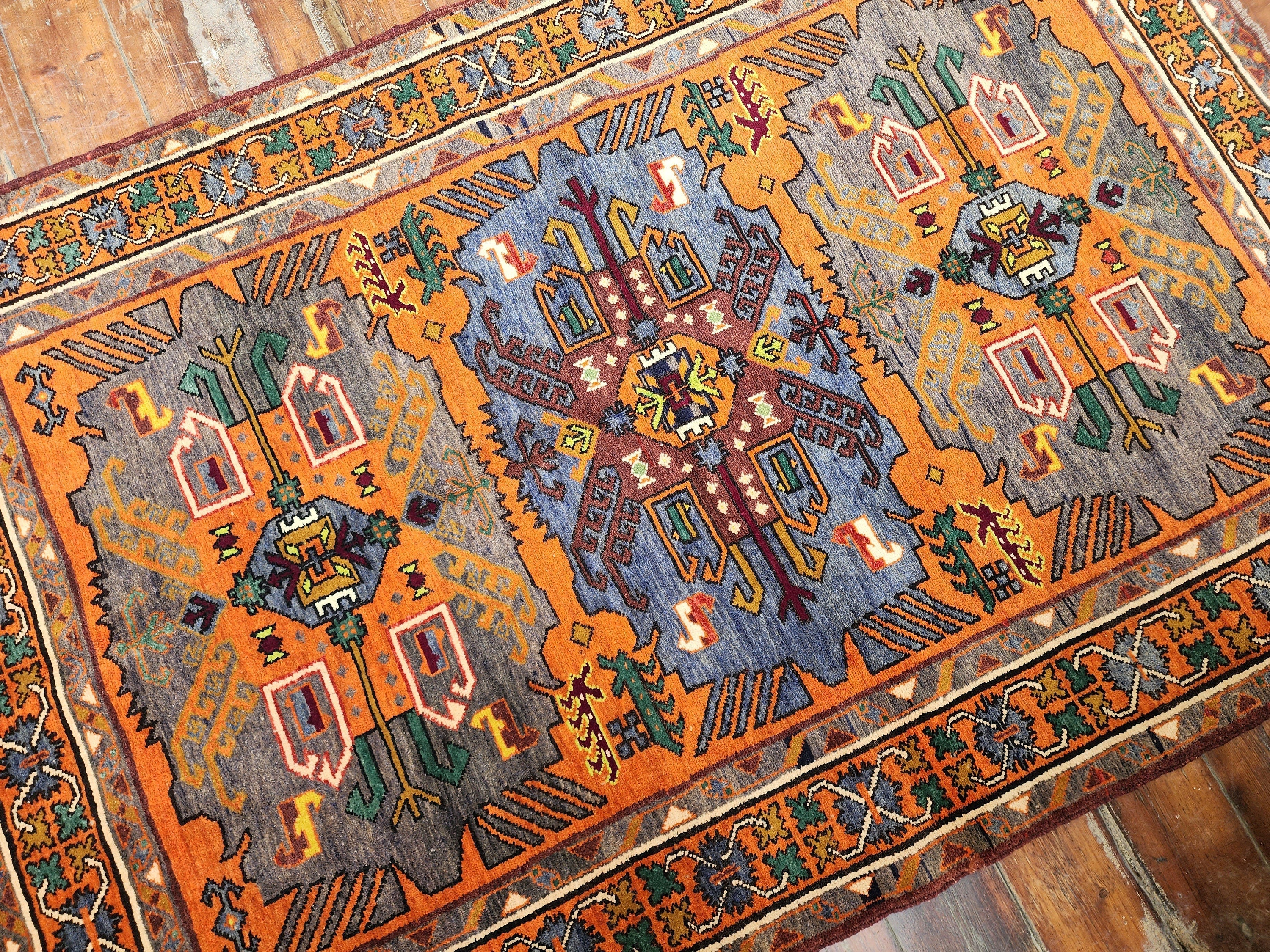 vintage Anatolian Wool Small Rug — corner detail