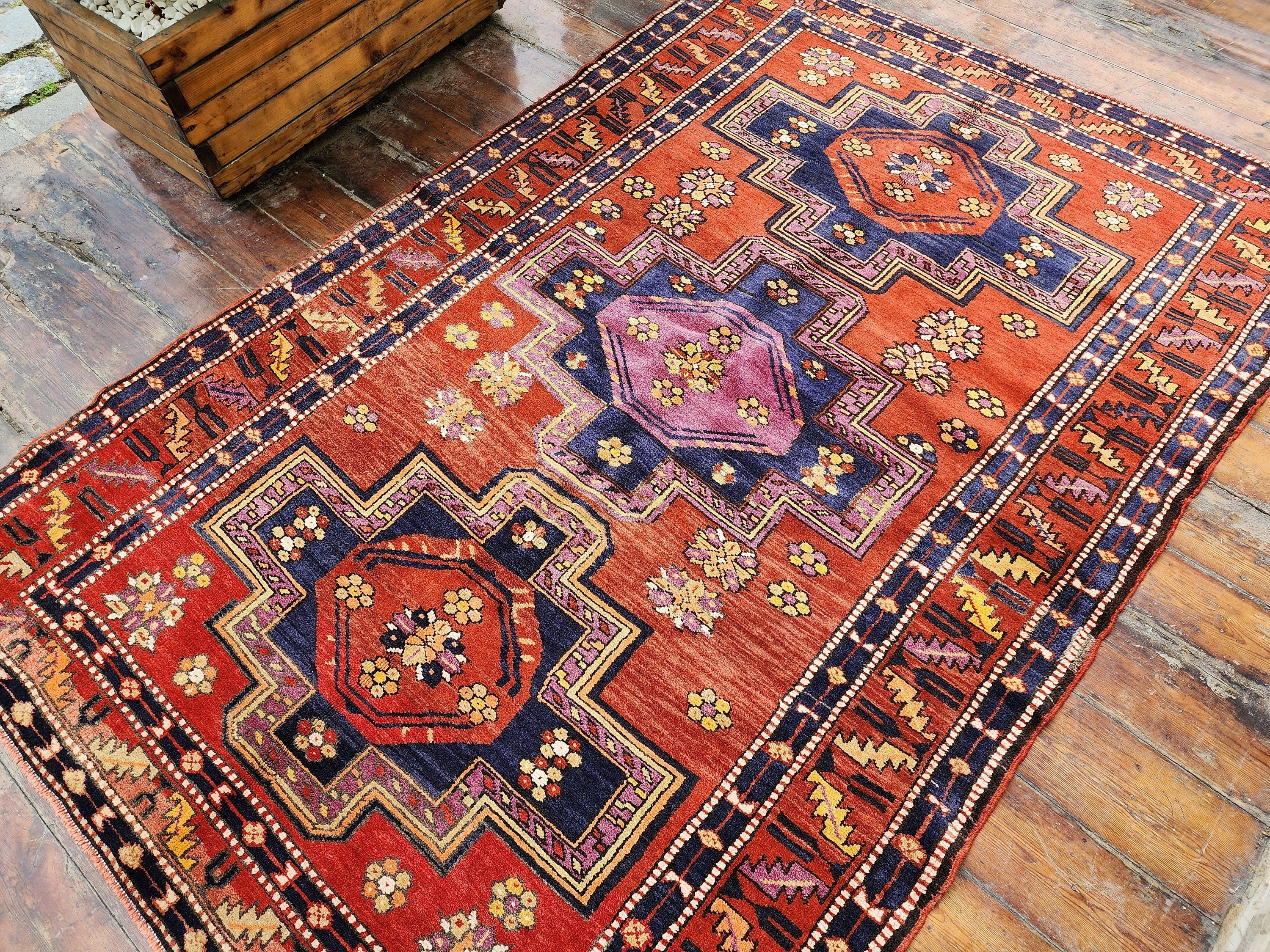 vintage Anatolian Wool Area Rug — pattern close-up