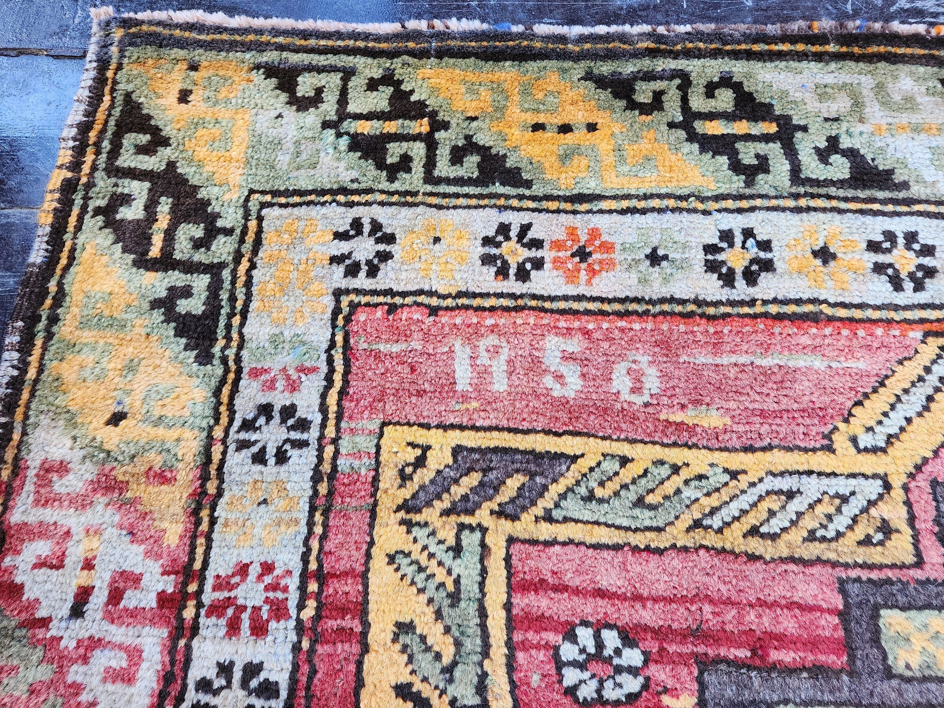 antique Anatolian Wool Area Rug — corner detail