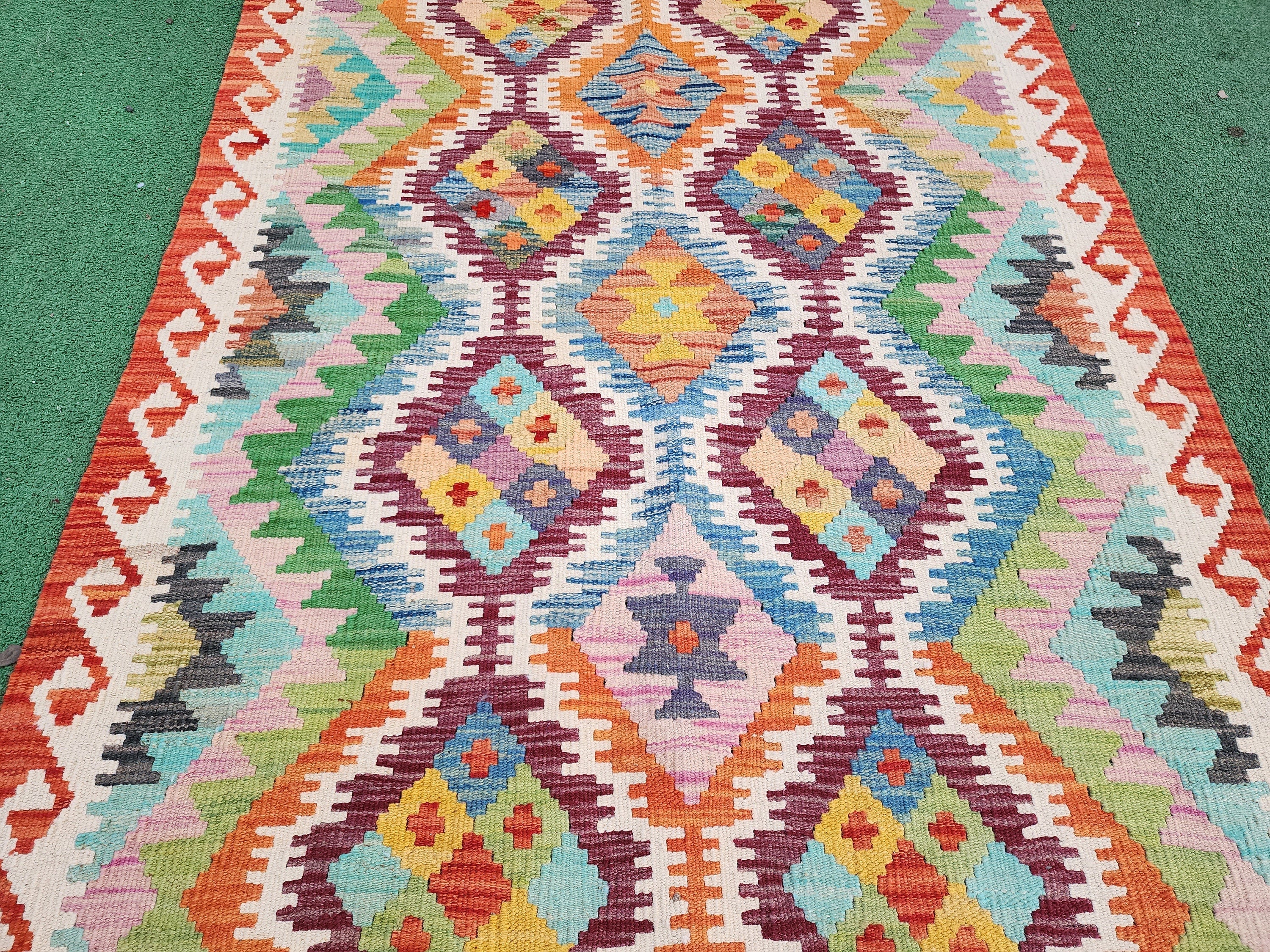 vintage Afghan Wool Small Rug — detail texture