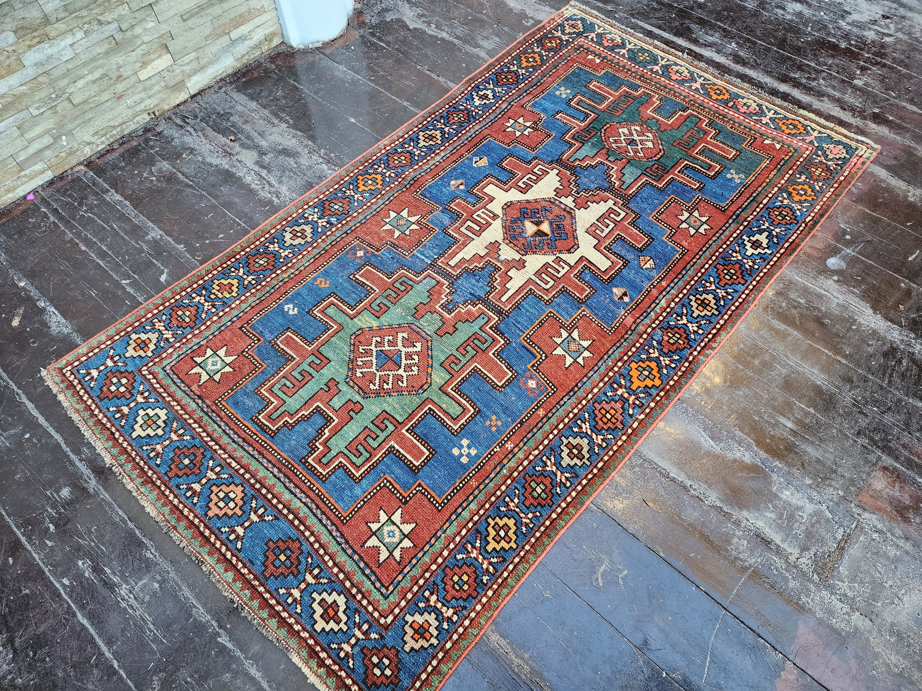 antique Anatolian Wool Small Rug — pattern close-up
