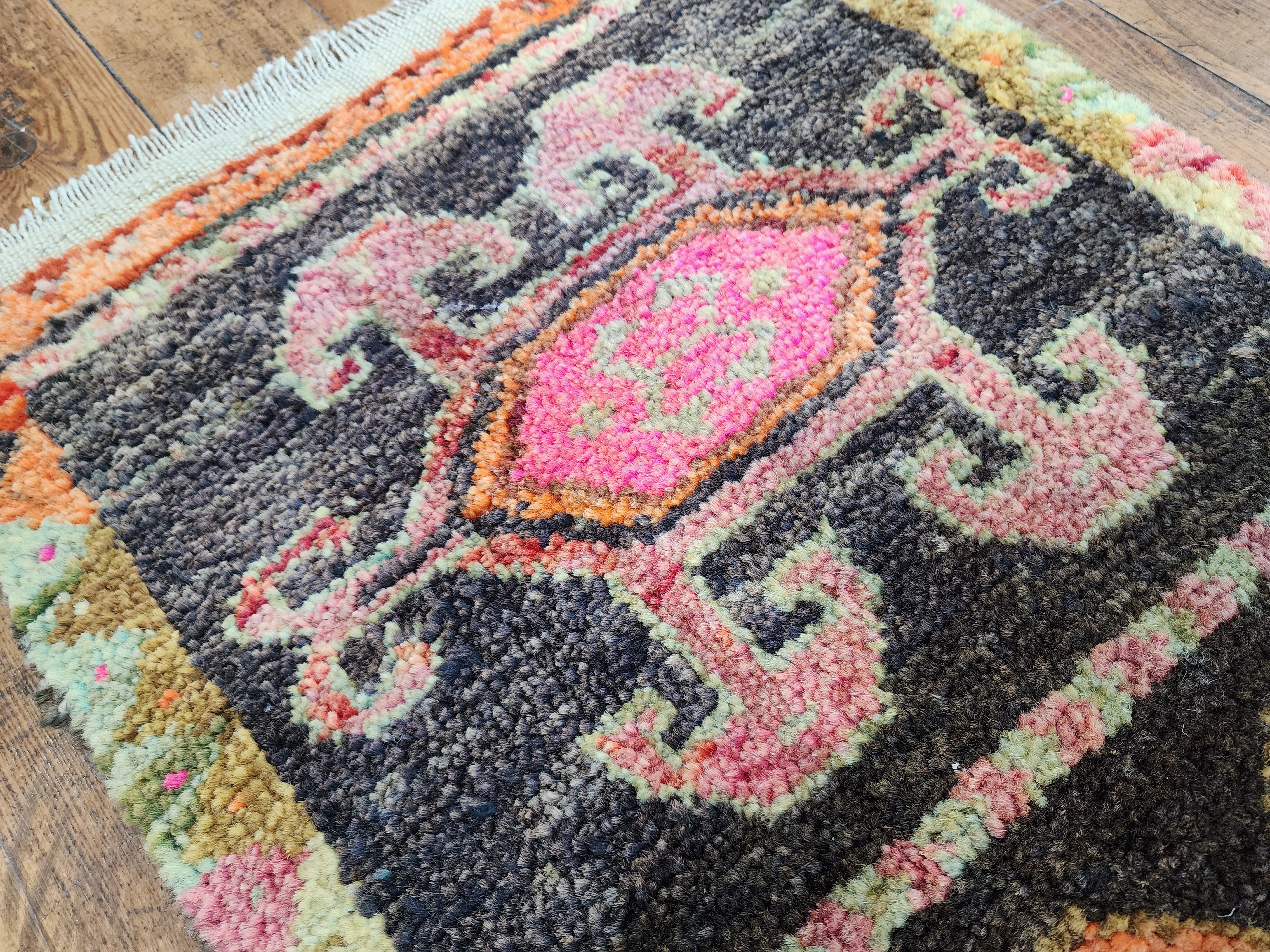 vintage Kars Runner Rug — corner detail