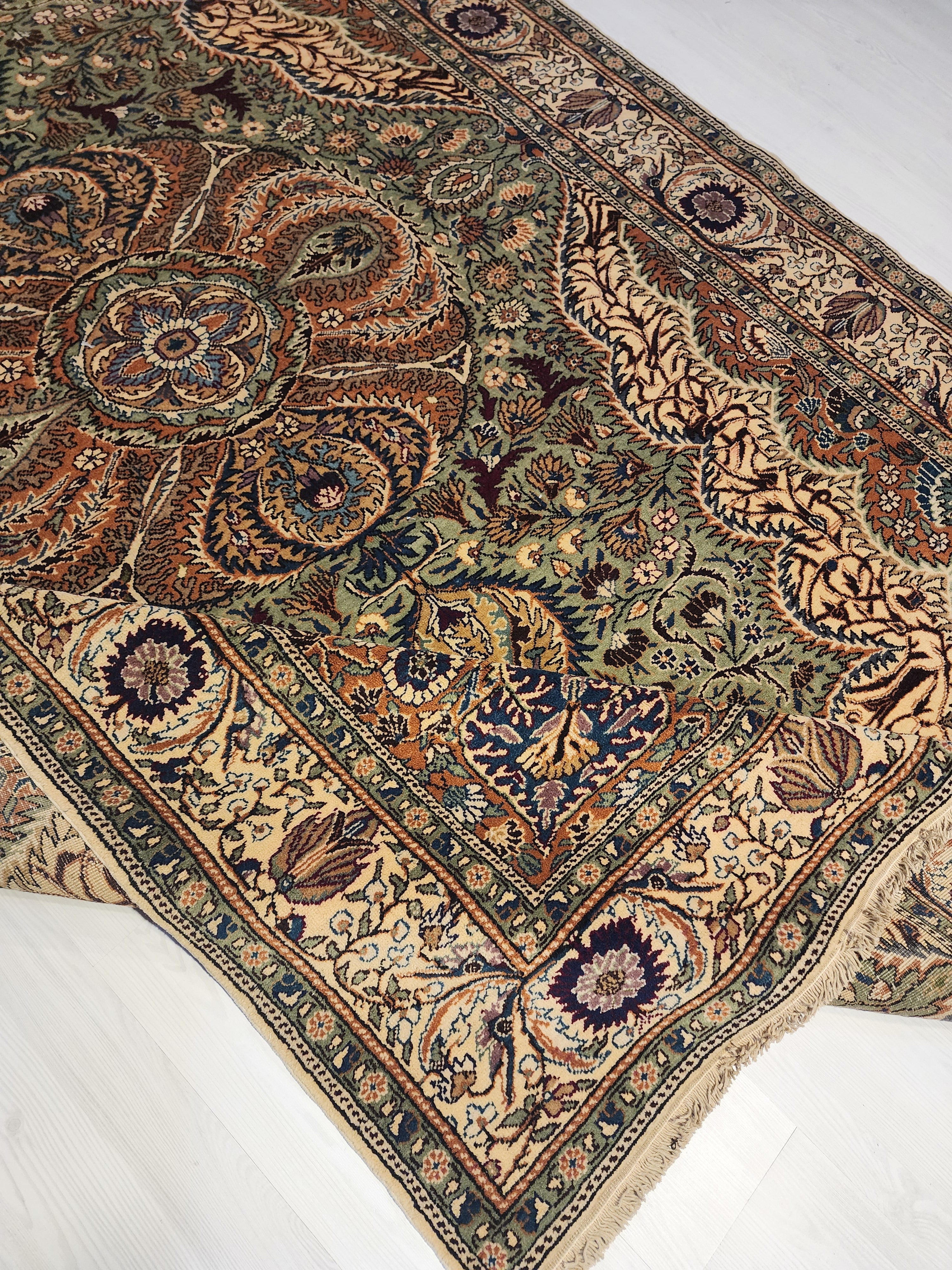 vintage Kayseri Wool Large Area Rug — colour close-up