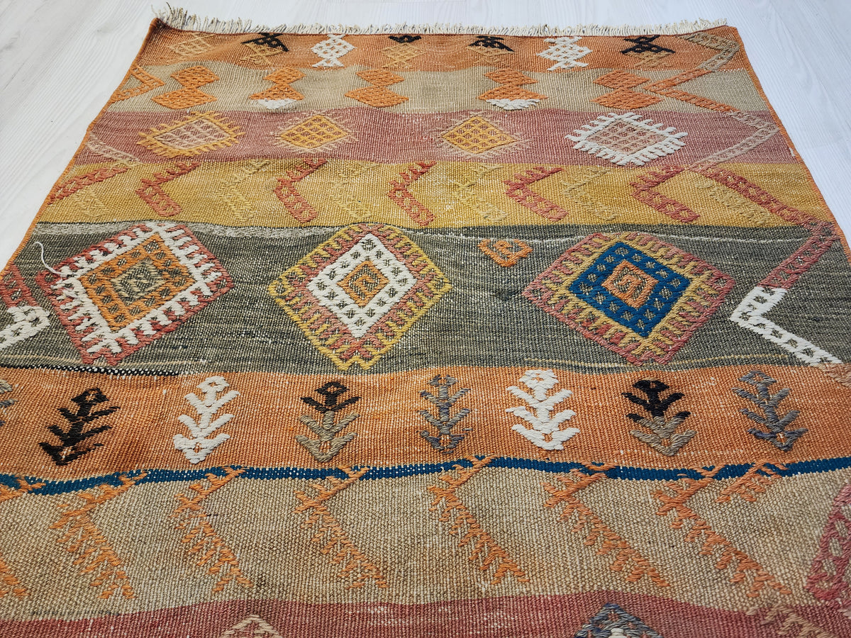 Ambrosia — Vintage Anatolian Cicim Kilim – Handwoven Wool Accent Rug (71x168cm)