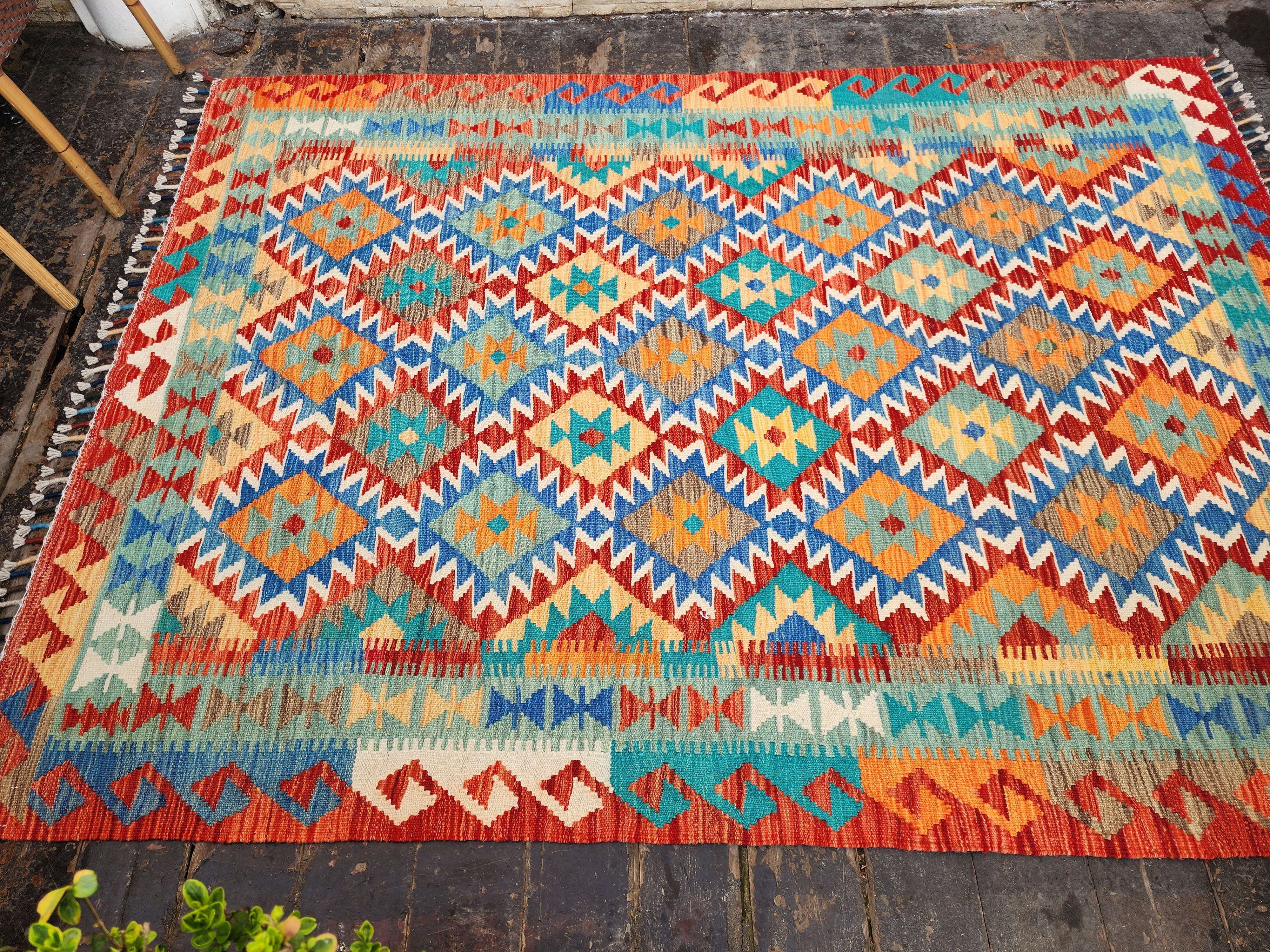 vintage Anatolian Wool Area Rug — corner detail