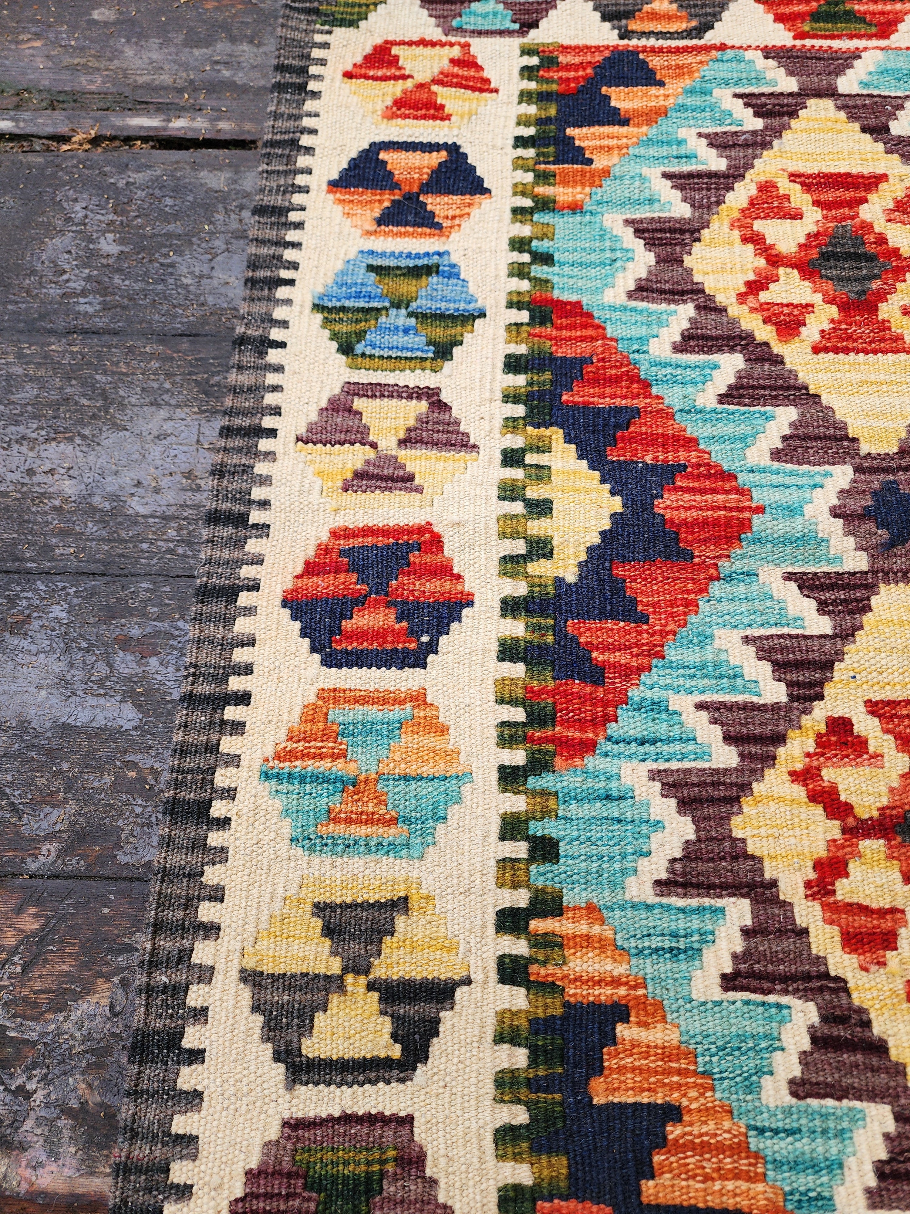 vintage Afghan Wool Small Rug — pattern close-up