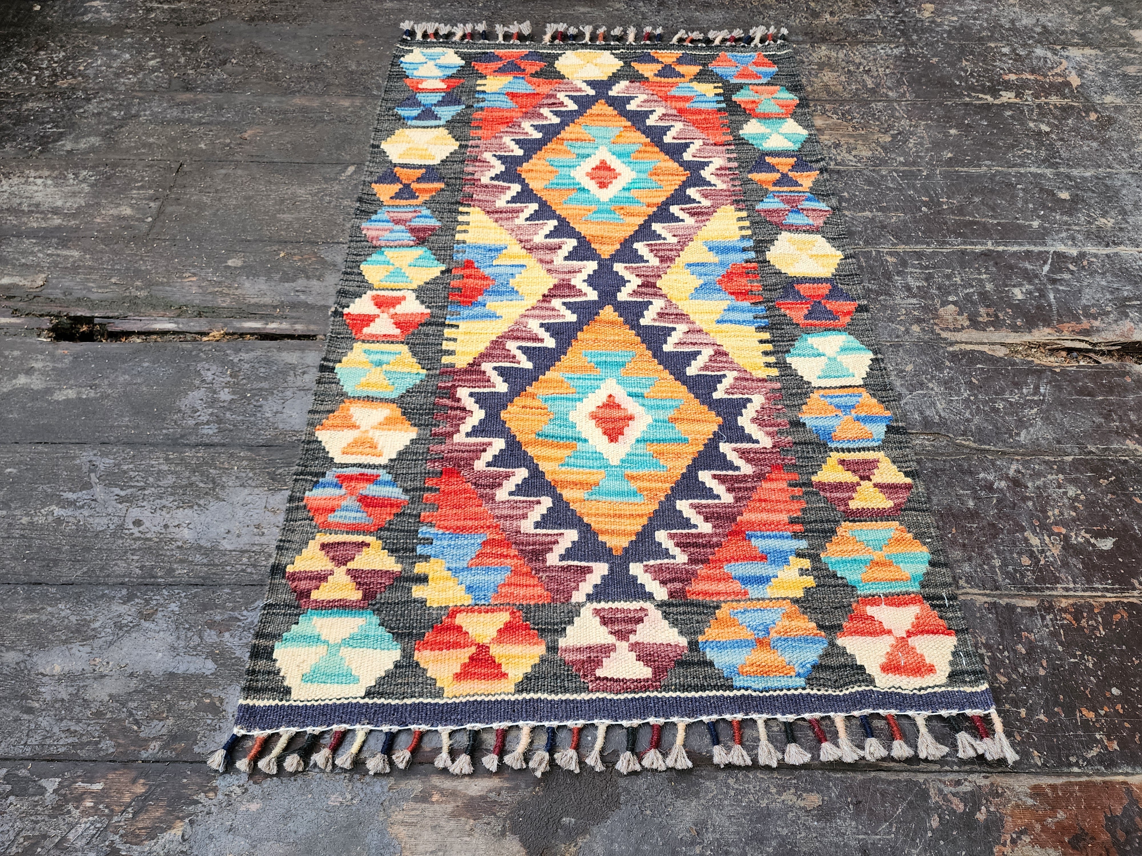 vintage Afghan Wool Small Rug — detail texture