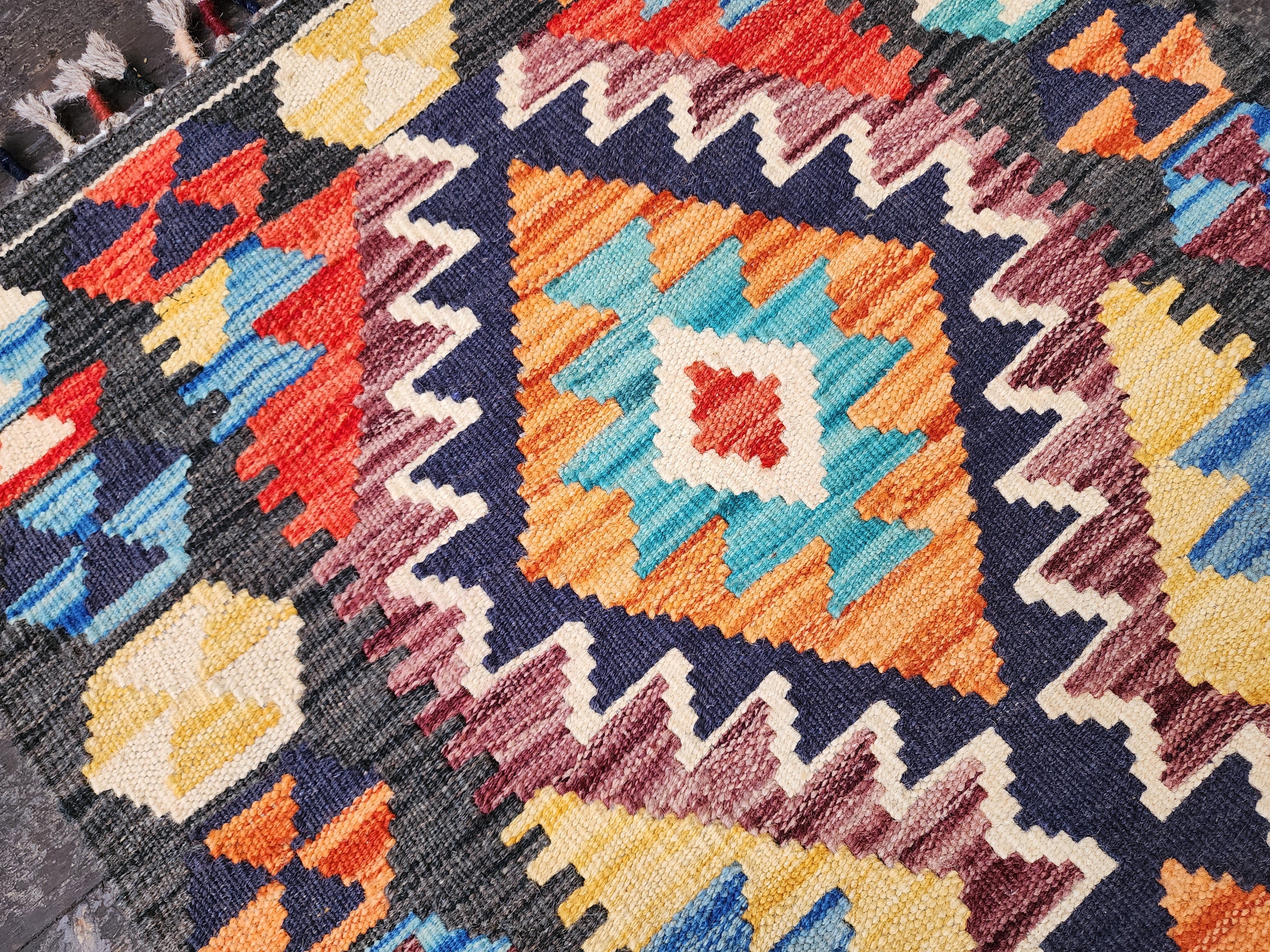 vintage Afghan Wool Small Rug — corner detail